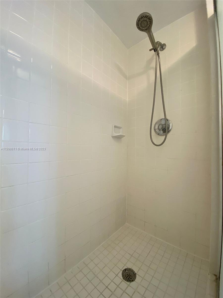 KEY GATE CONDO NO FIVE - Residential Lease