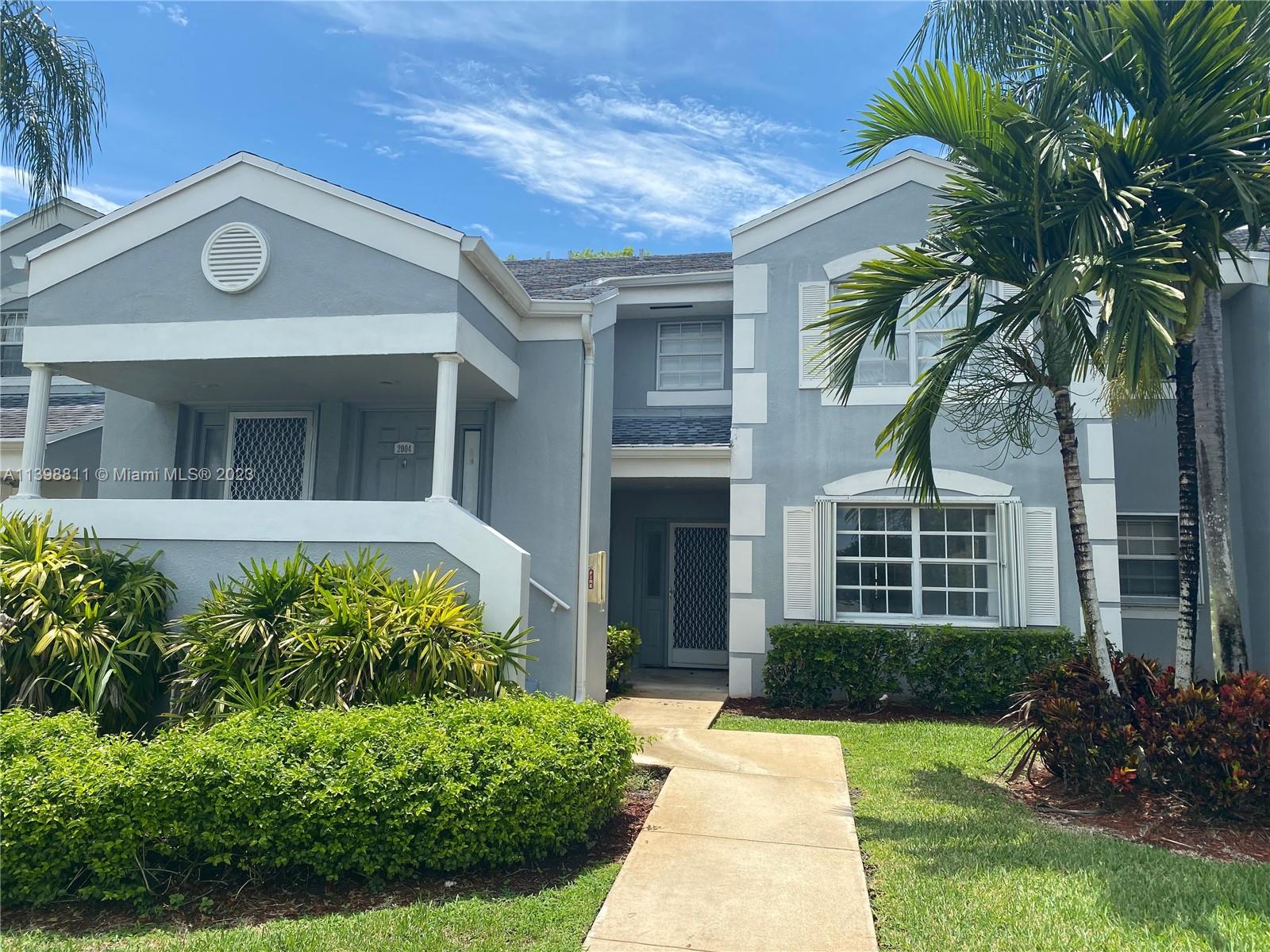 This 2 Bedrooms 2 Bath First floor condo is located in the beautiful gated community of Centergate. Washer and dryer in unit. Bedrooms will vinyl floors. Excellent amenities including pool, jacuzzi, gym, clubhouse, activities room, billards and much more. Rent includes cable, internet and water.