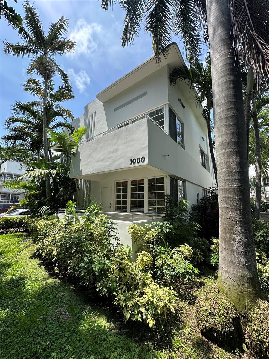 THE AMBASSADOR CONDO - Residential