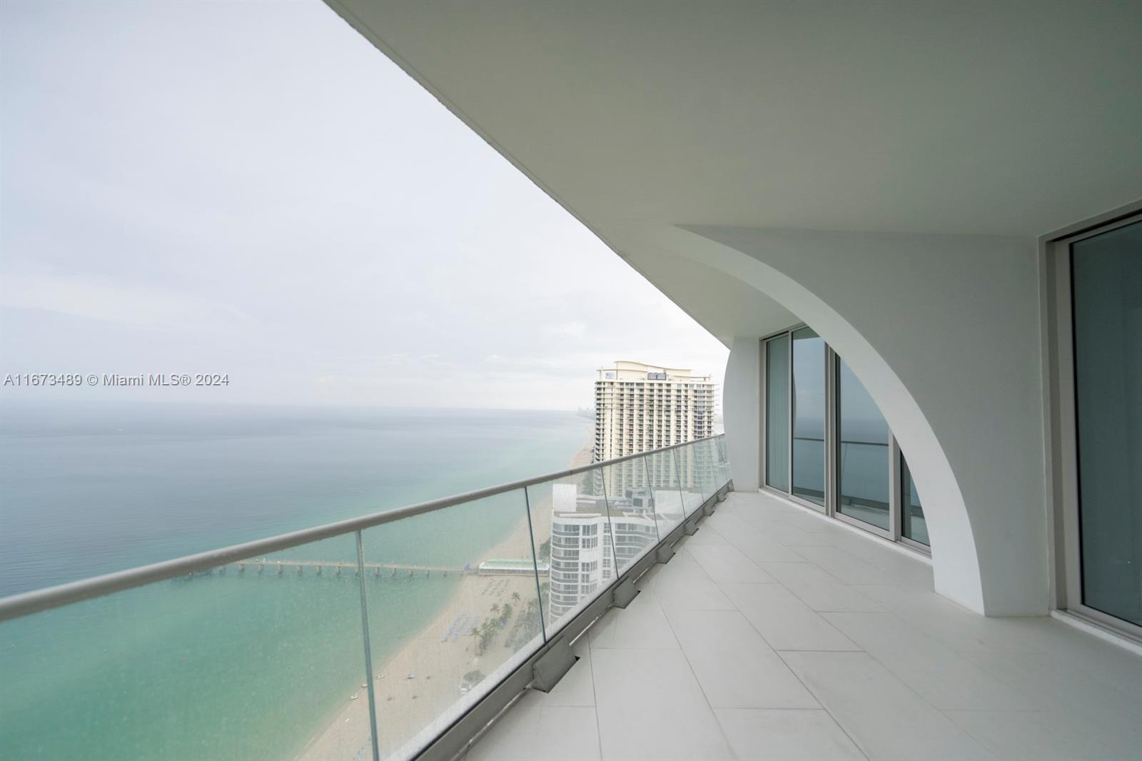JADE SIGNATURE CONDO - Residential