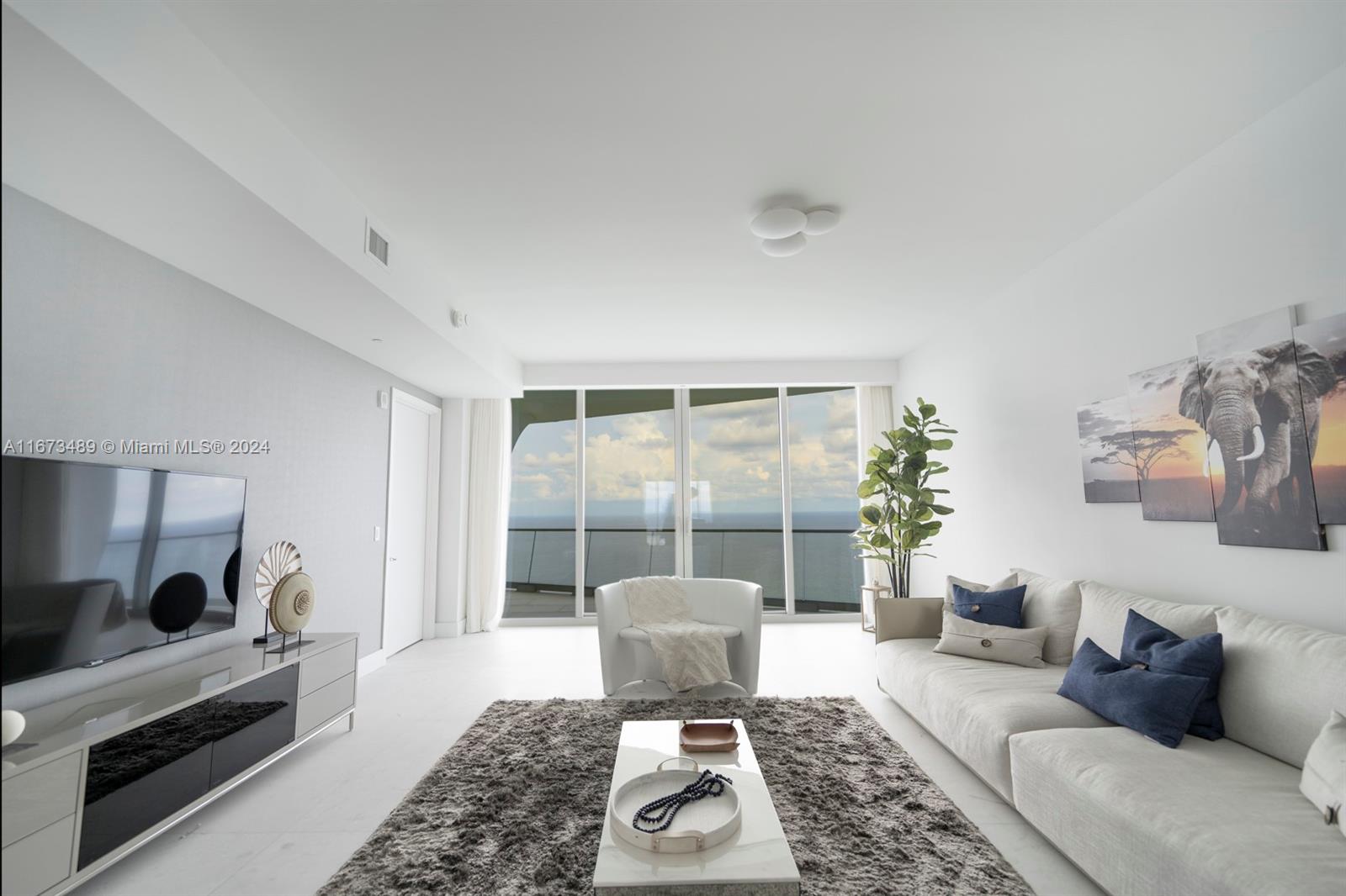 JADE SIGNATURE CONDO - Residential