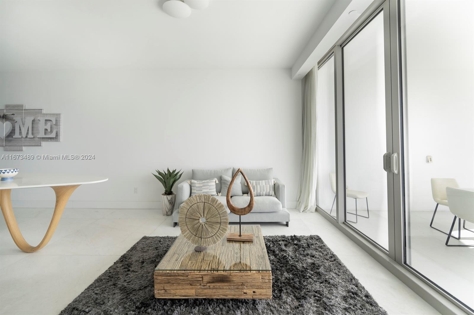JADE SIGNATURE CONDO - Residential