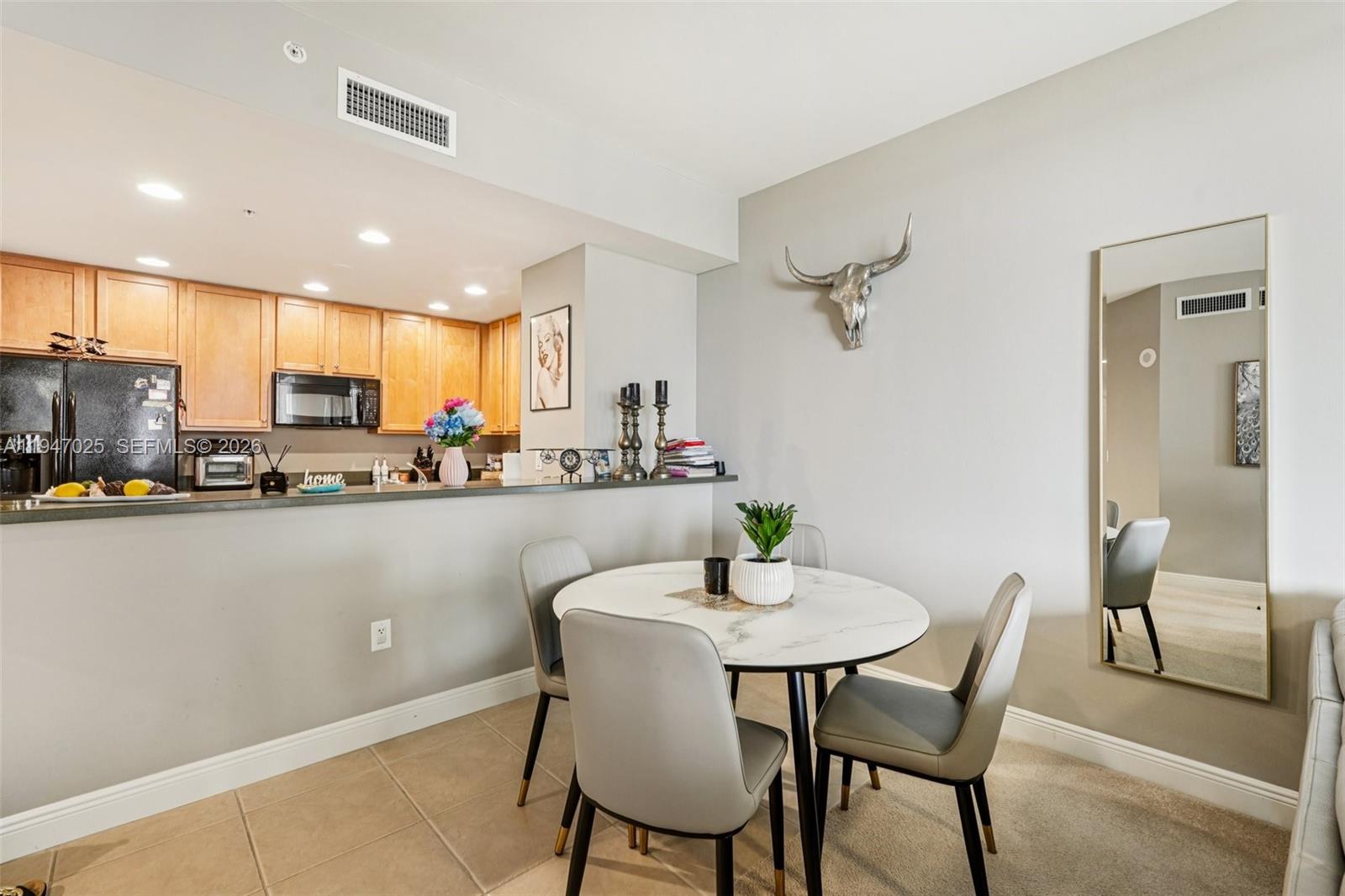 MARINA SOUTH II - Residential