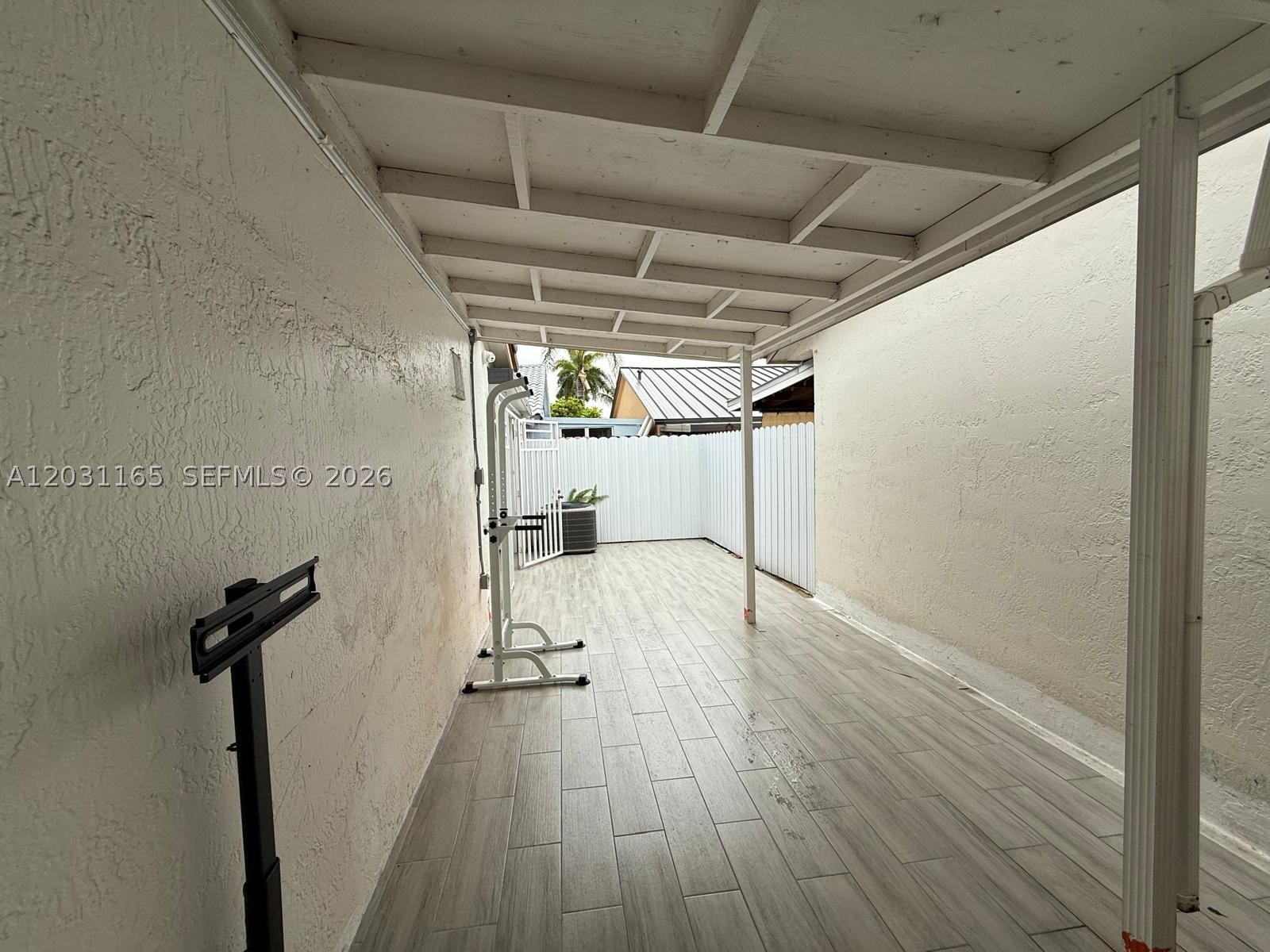 BILTMORE VILLAS SEC I - Residential Lease