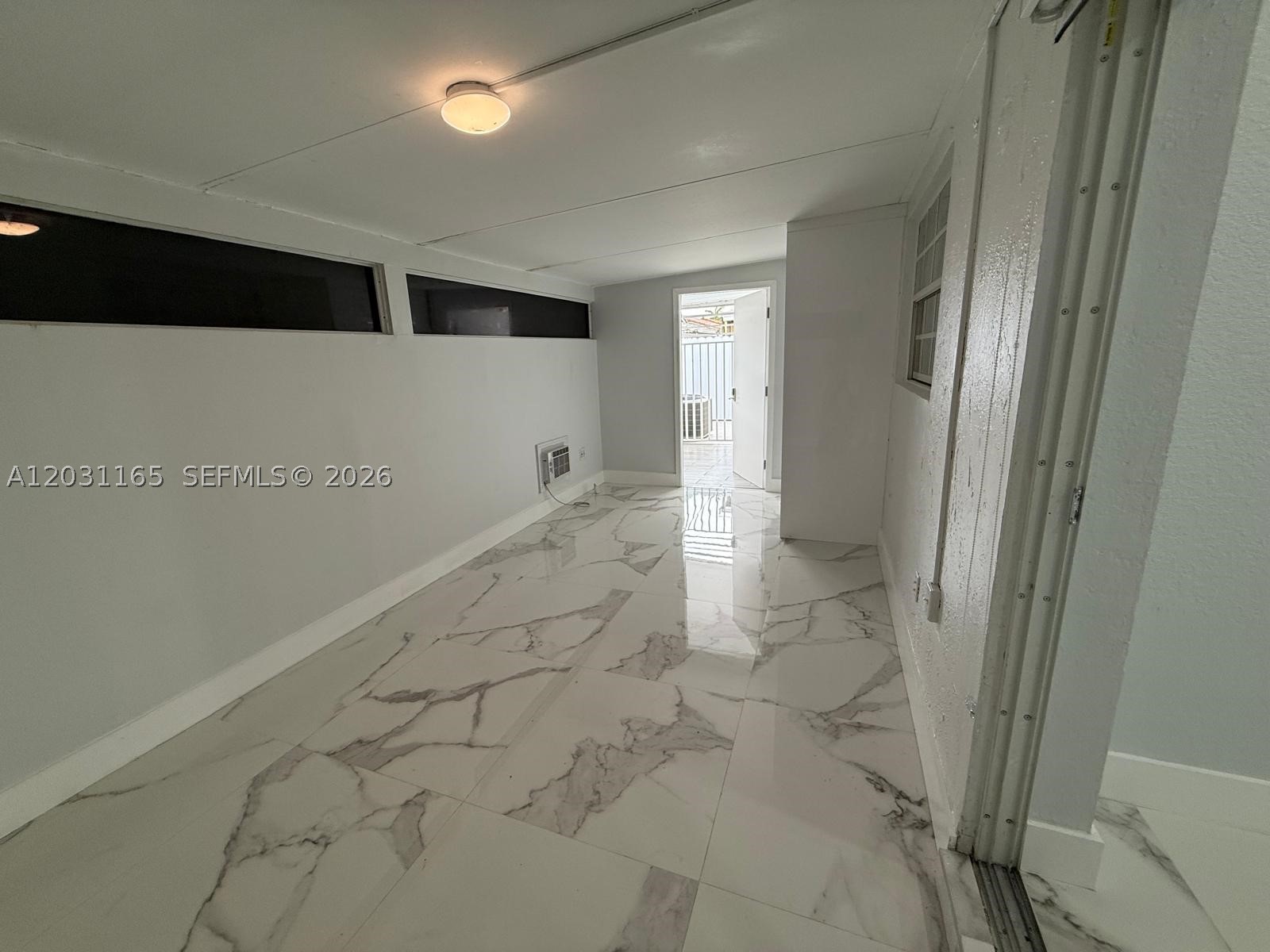 BILTMORE VILLAS SEC I - Residential Lease