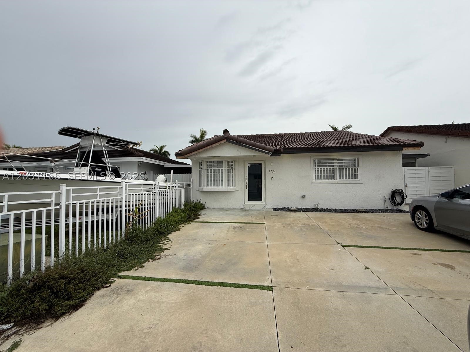 BILTMORE VILLAS SEC I - Residential Lease