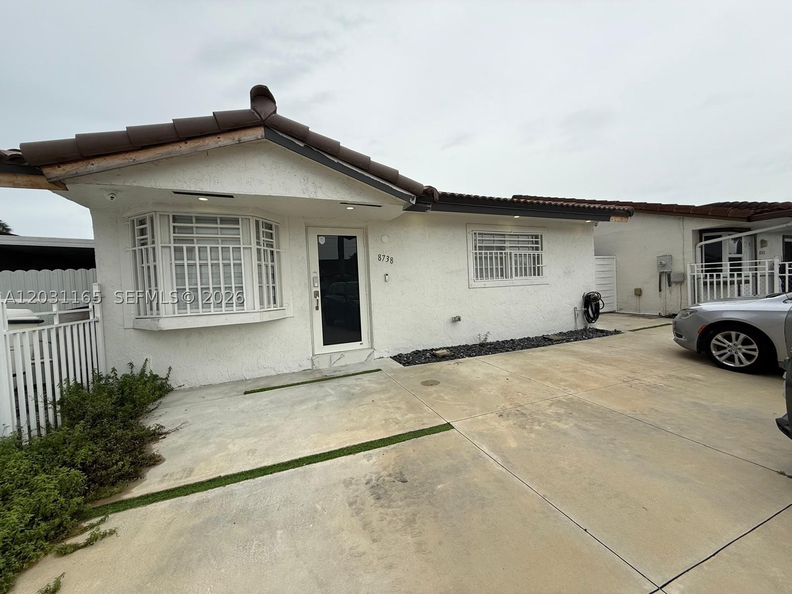BILTMORE VILLAS SEC I - Residential Lease