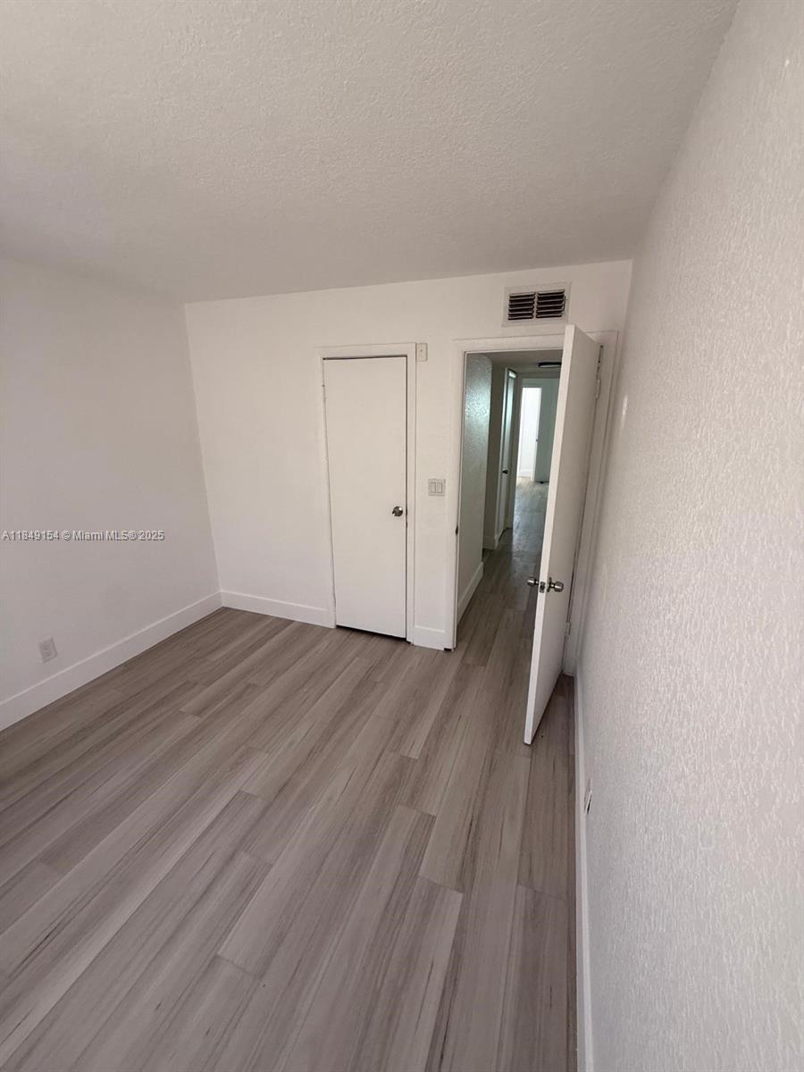 SUNRISE TOWNE PREFERRED 3 - Residential Lease