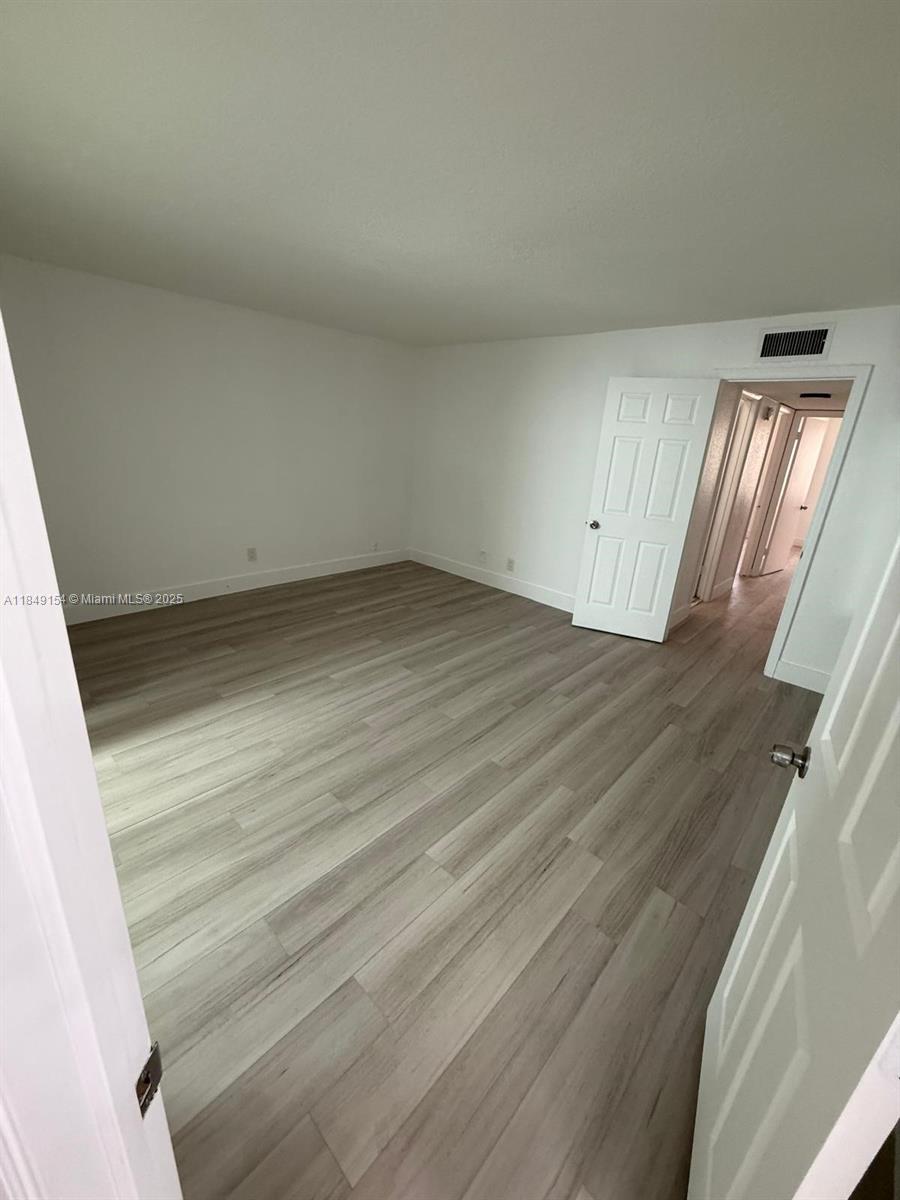 SUNRISE TOWNE PREFERRED 3 - Residential Lease