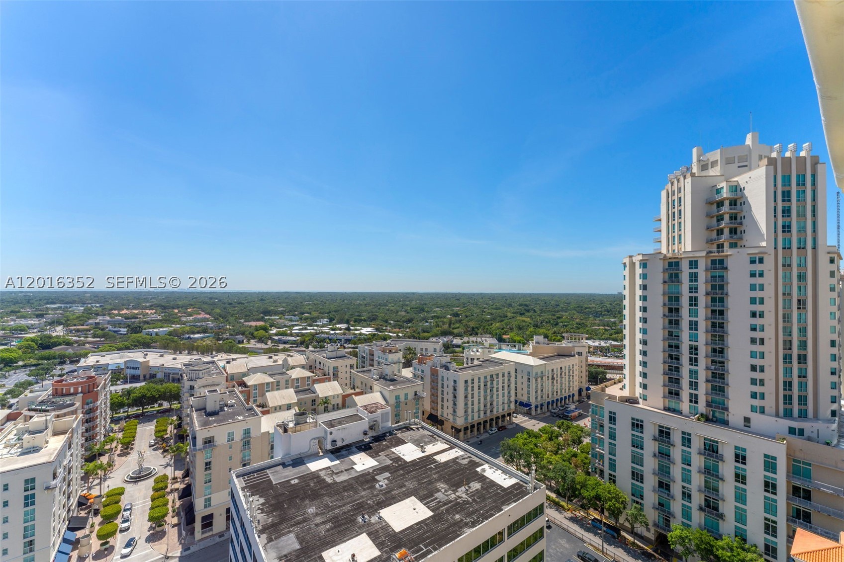 TOSCANO CONDO - Residential