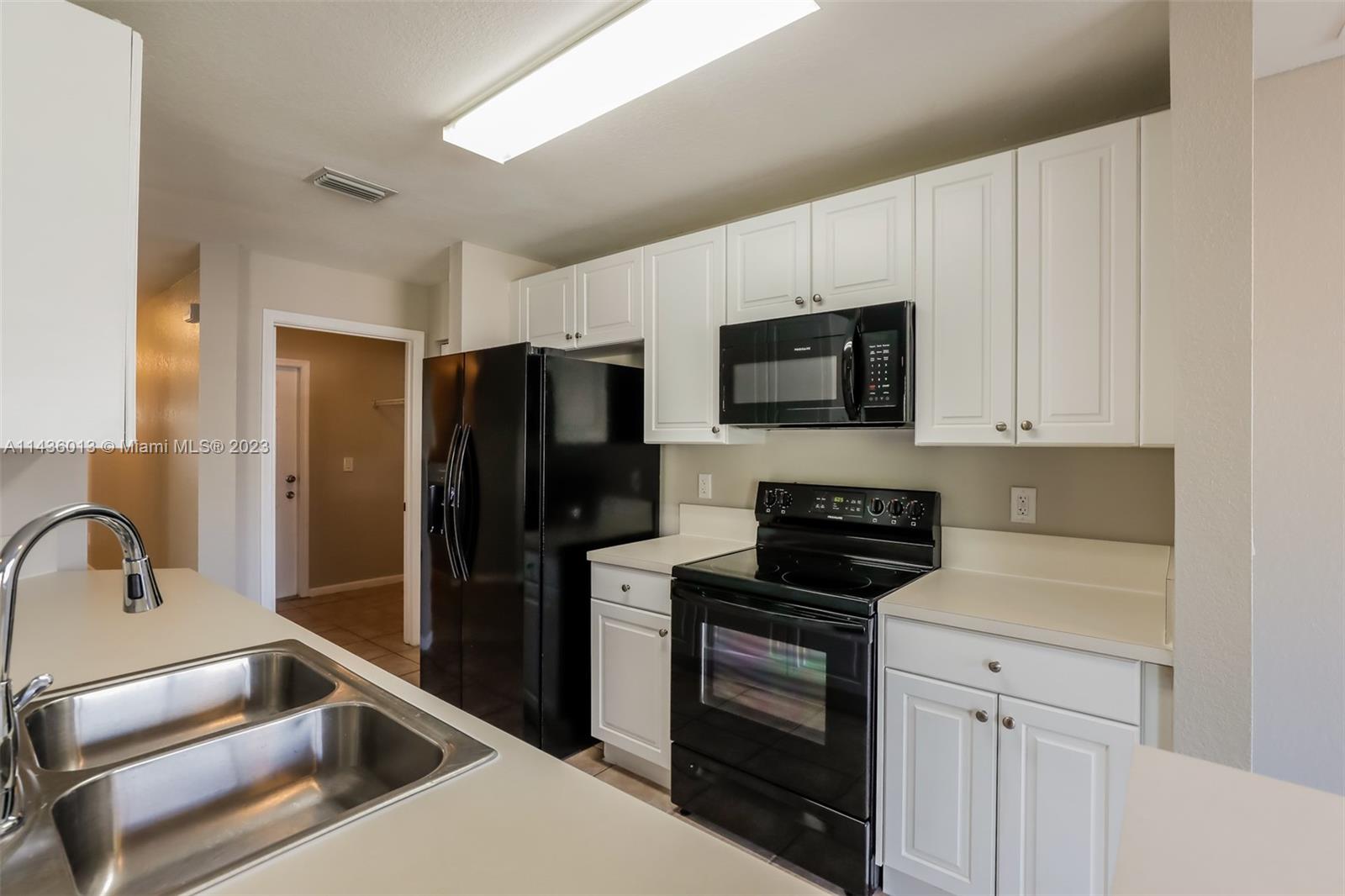 WASHINGTON PARK FOURTH AD - Residential Lease