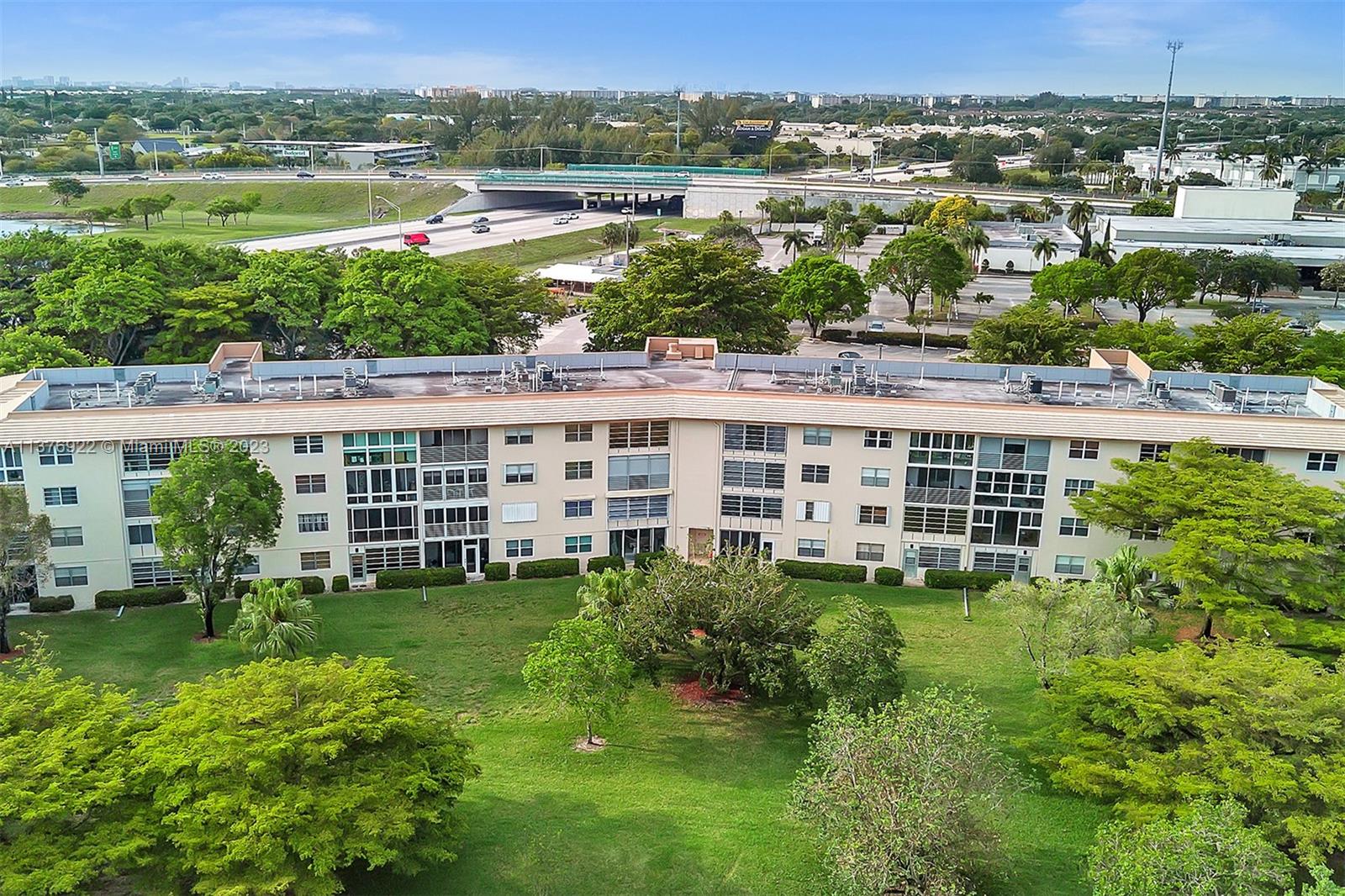 ABACO VILLAGE H CONDO - Residential
