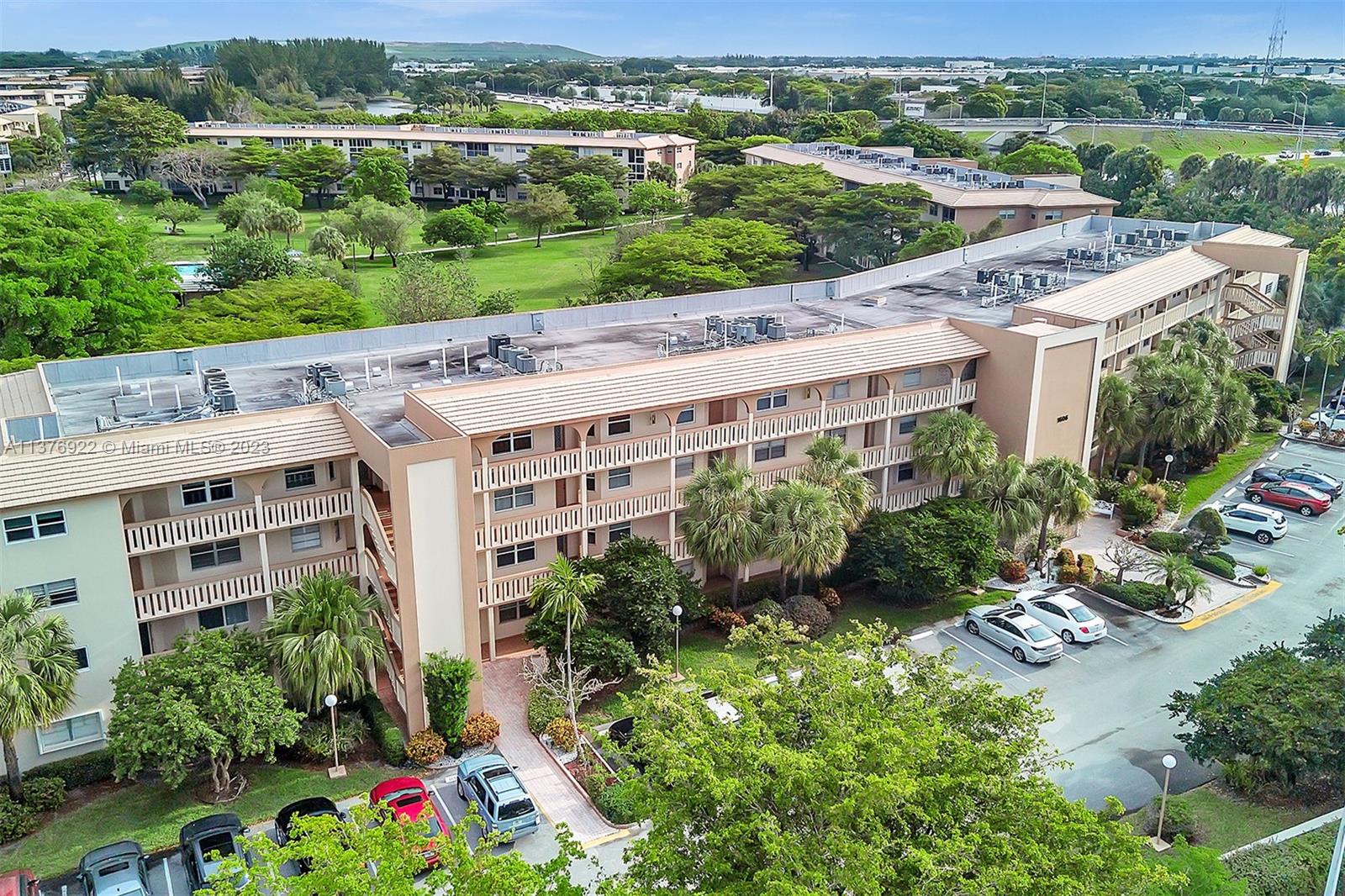 ABACO VILLAGE H CONDO - Residential