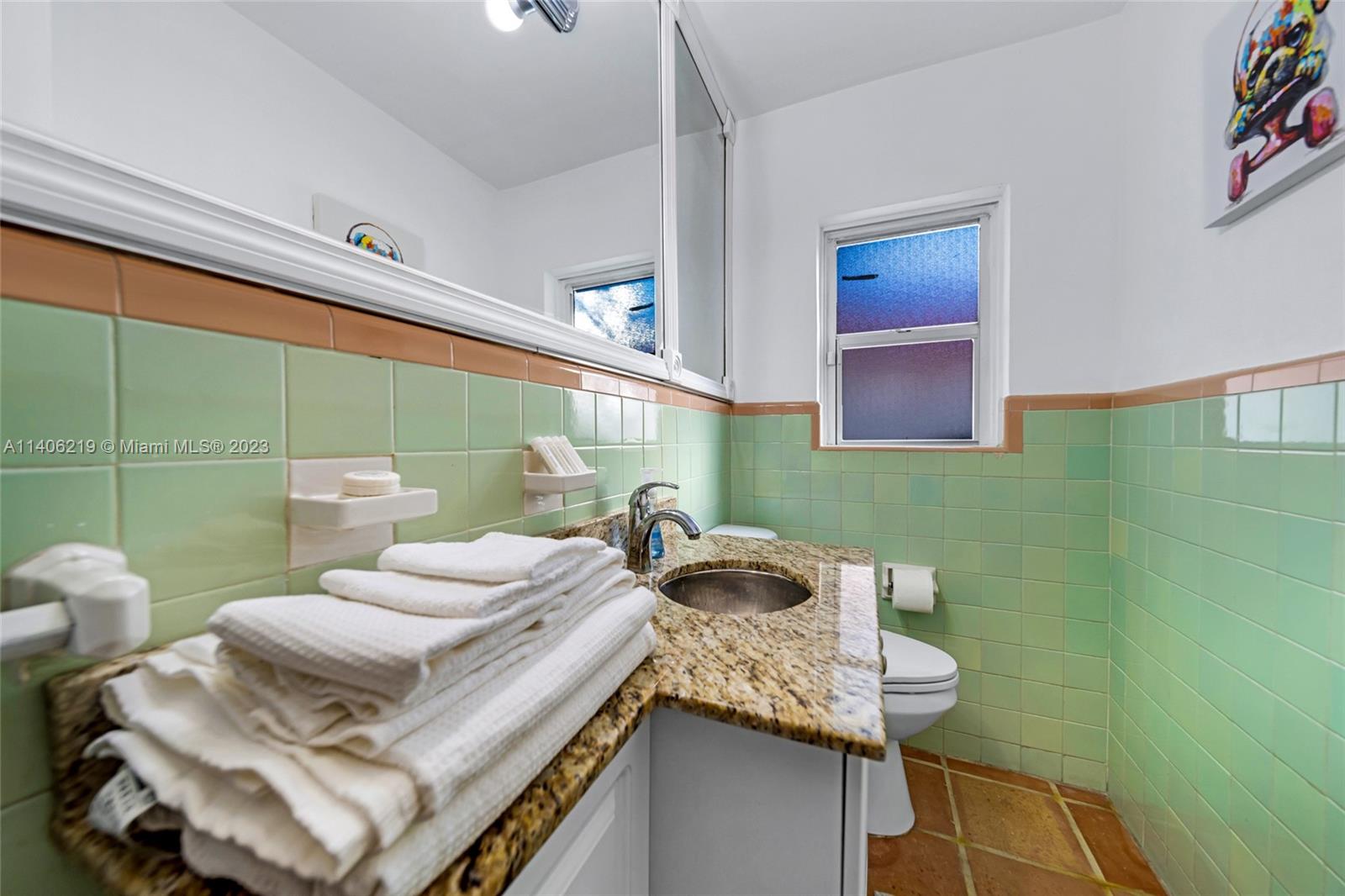 VICTORIA PARK CORR AMEN P - Residential Lease