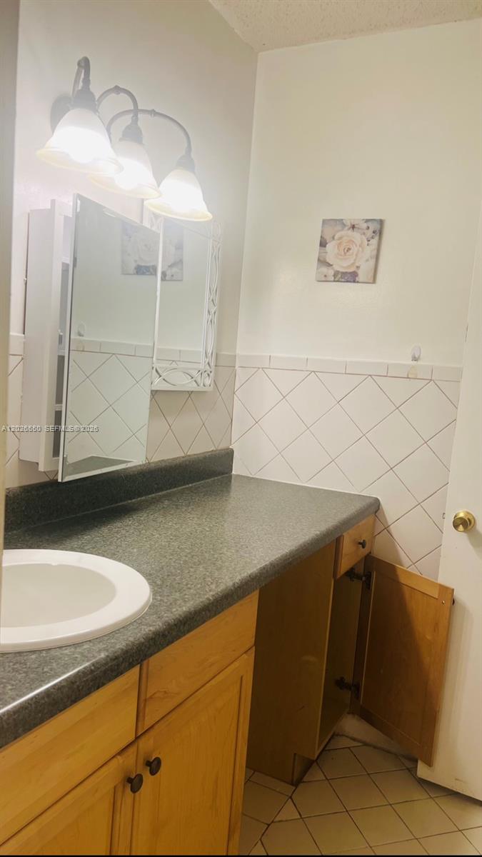MARGATE VILLAGE PHASE I C - Residential Lease