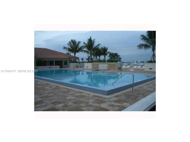 TURNBERRY VILLAGE SO TOWE - Residential