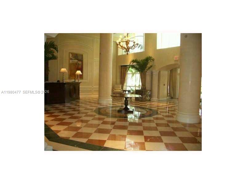TURNBERRY VILLAGE SO TOWE - Residential