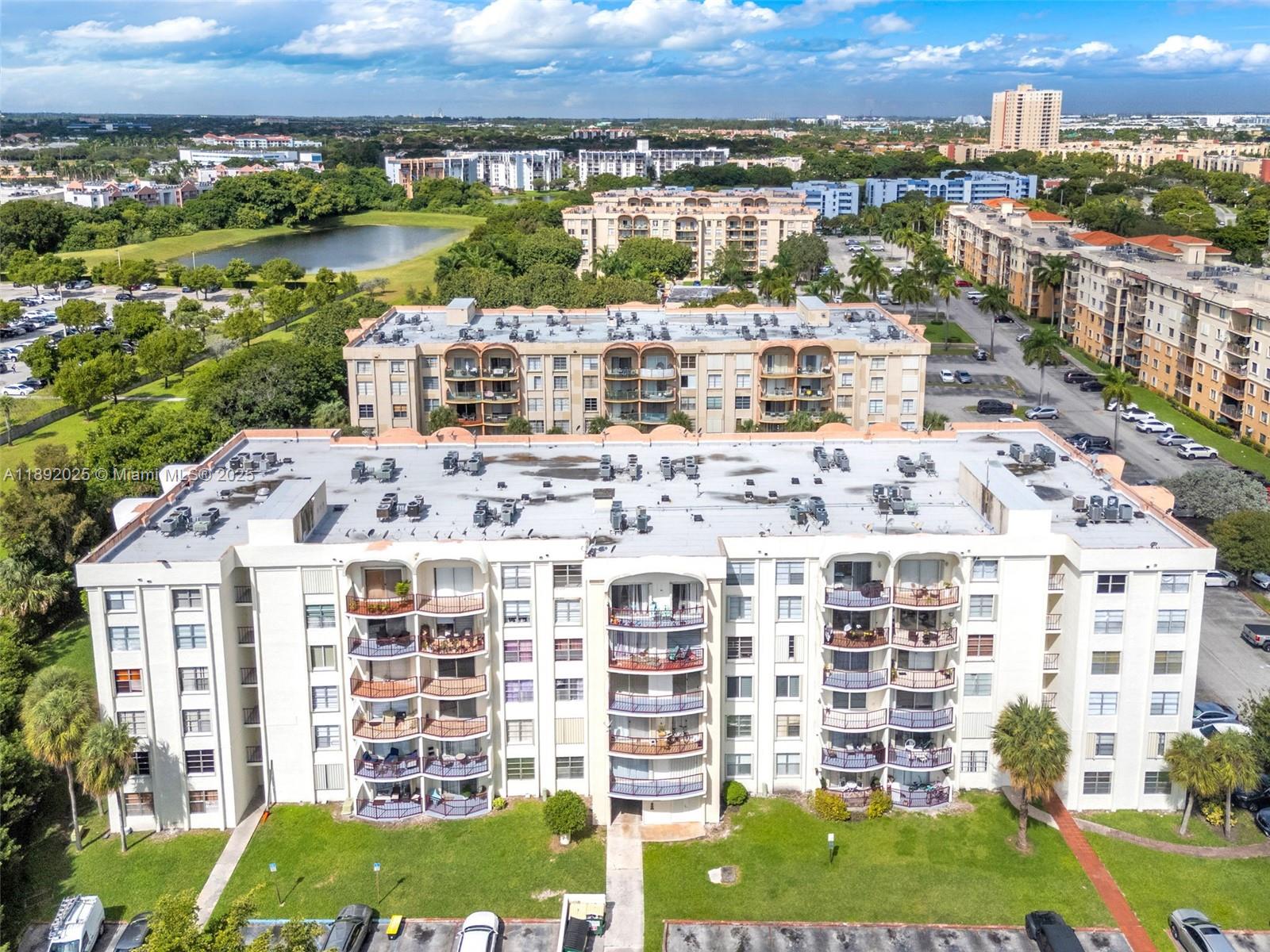 THE FOUNTAINS OF FONTAINE - Residential