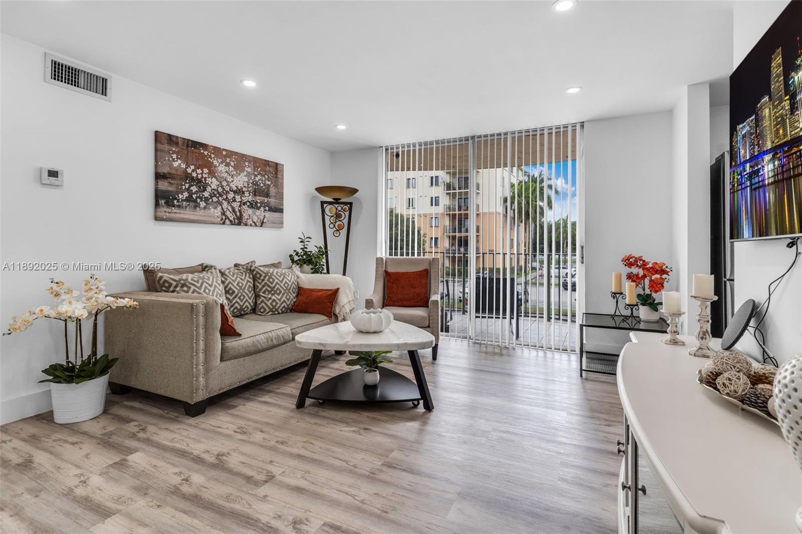 THE FOUNTAINS OF FONTAINE - Residential