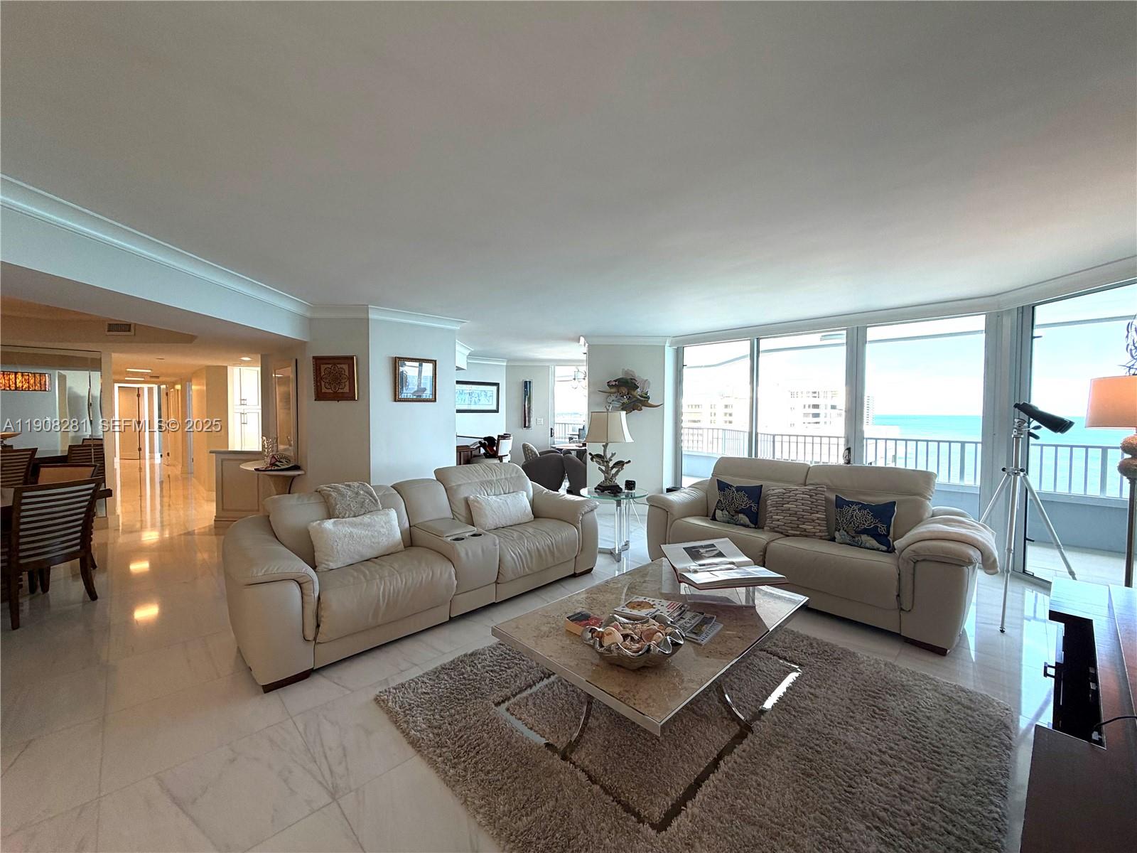 CORNICHE CONDO - Residential
