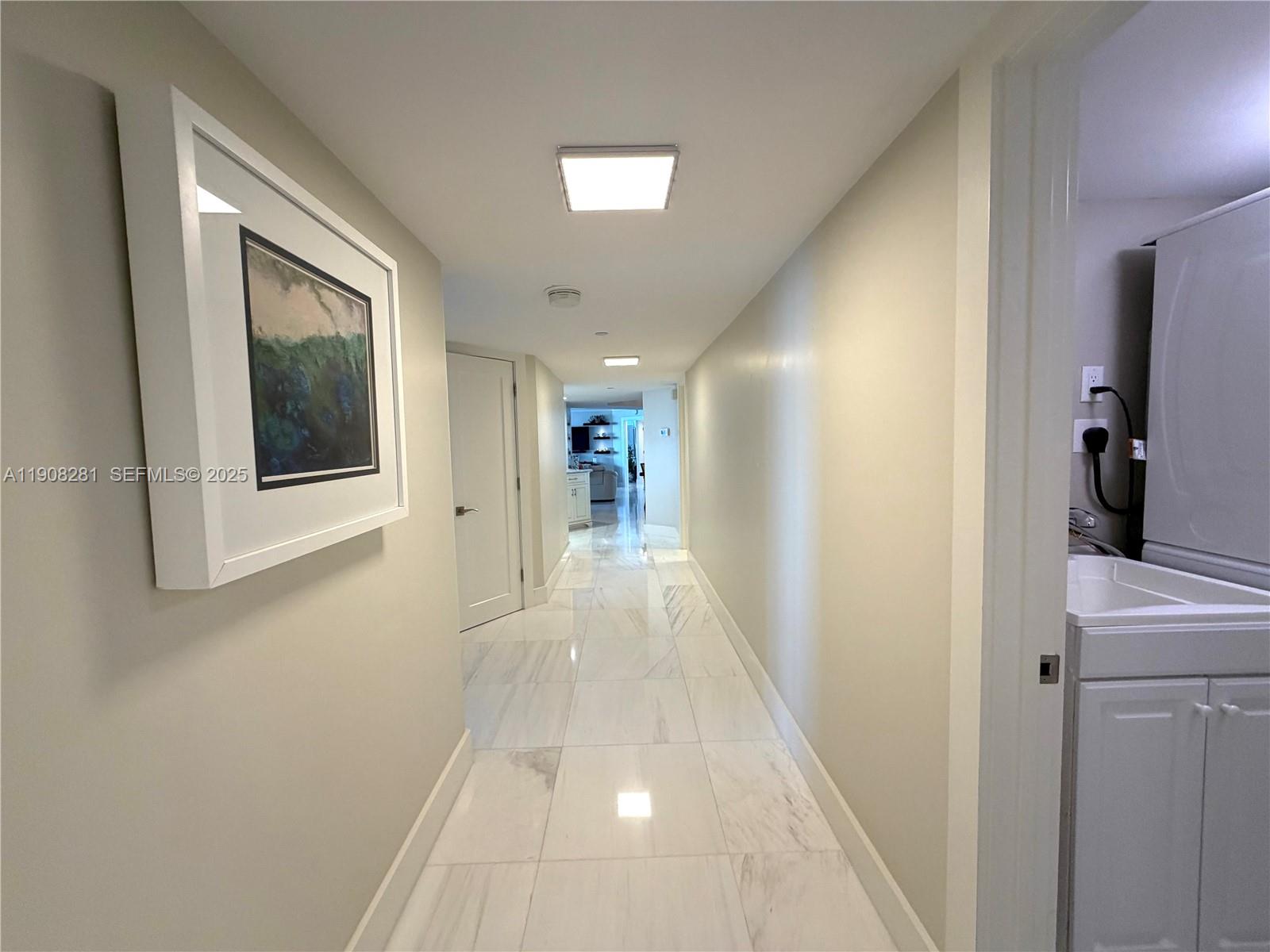 CORNICHE CONDO - Residential