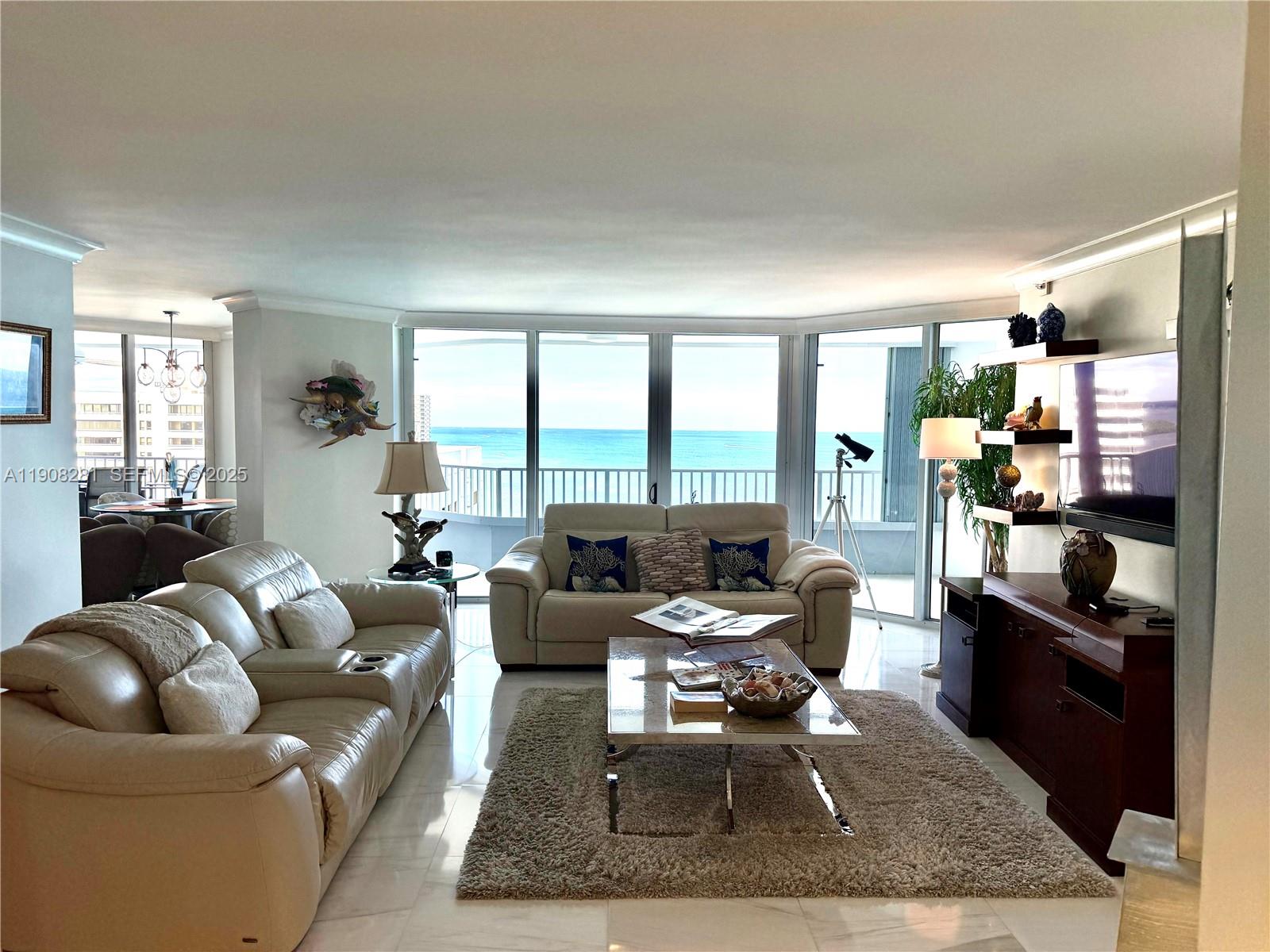 CORNICHE CONDO - Residential