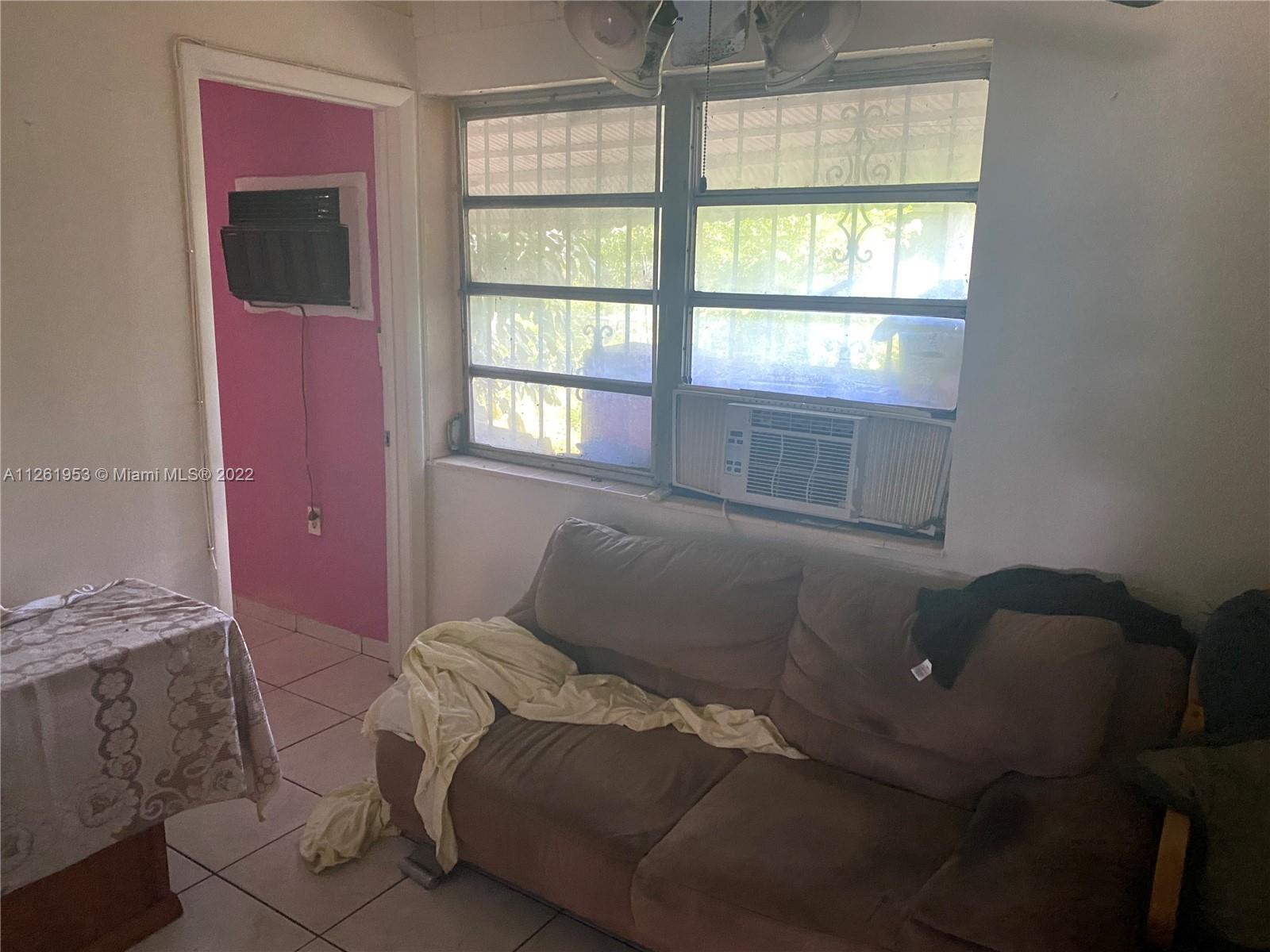 EAST HIALEAH REV PL - Residential