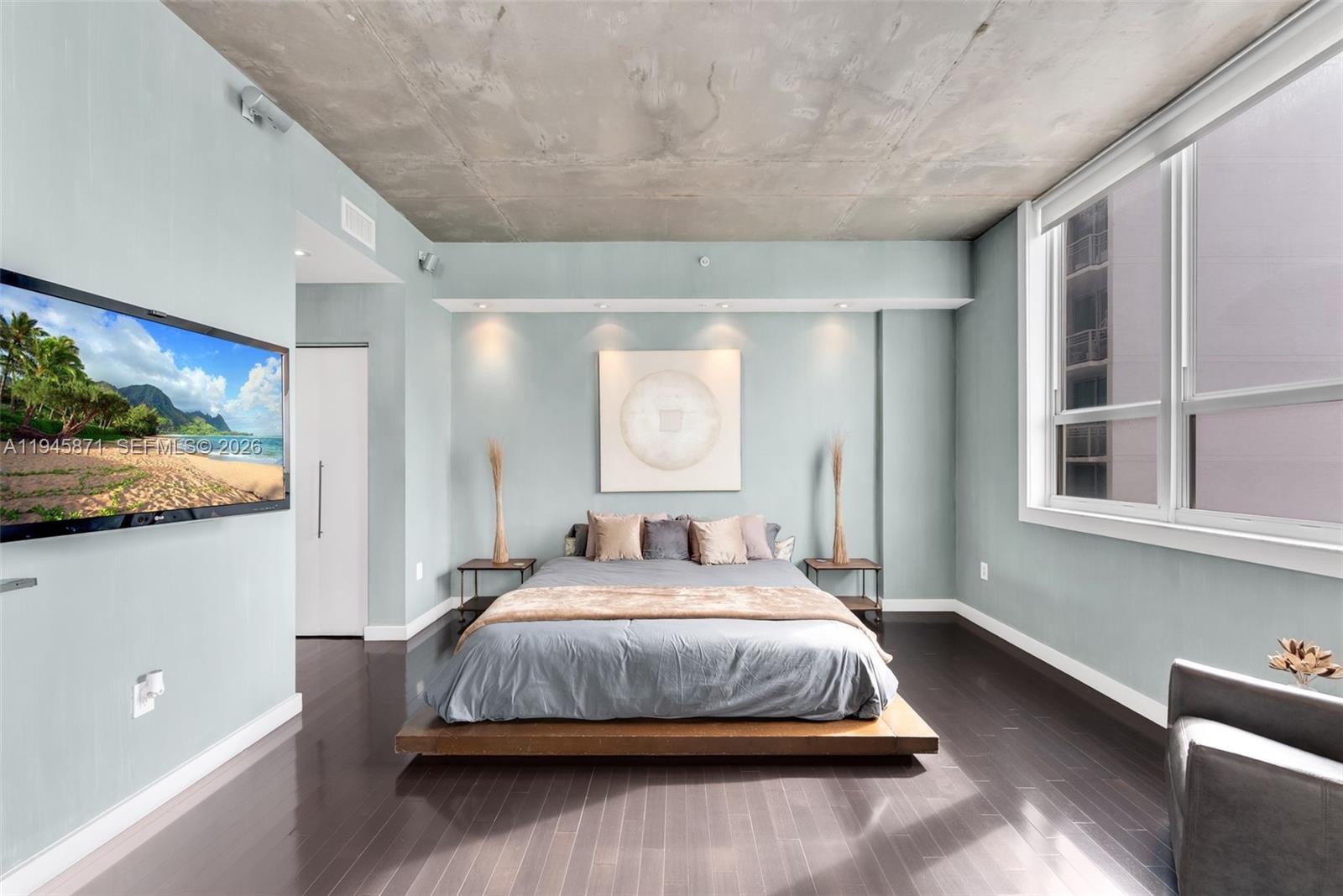 UPTOWN LOFTS CONDO - Residential