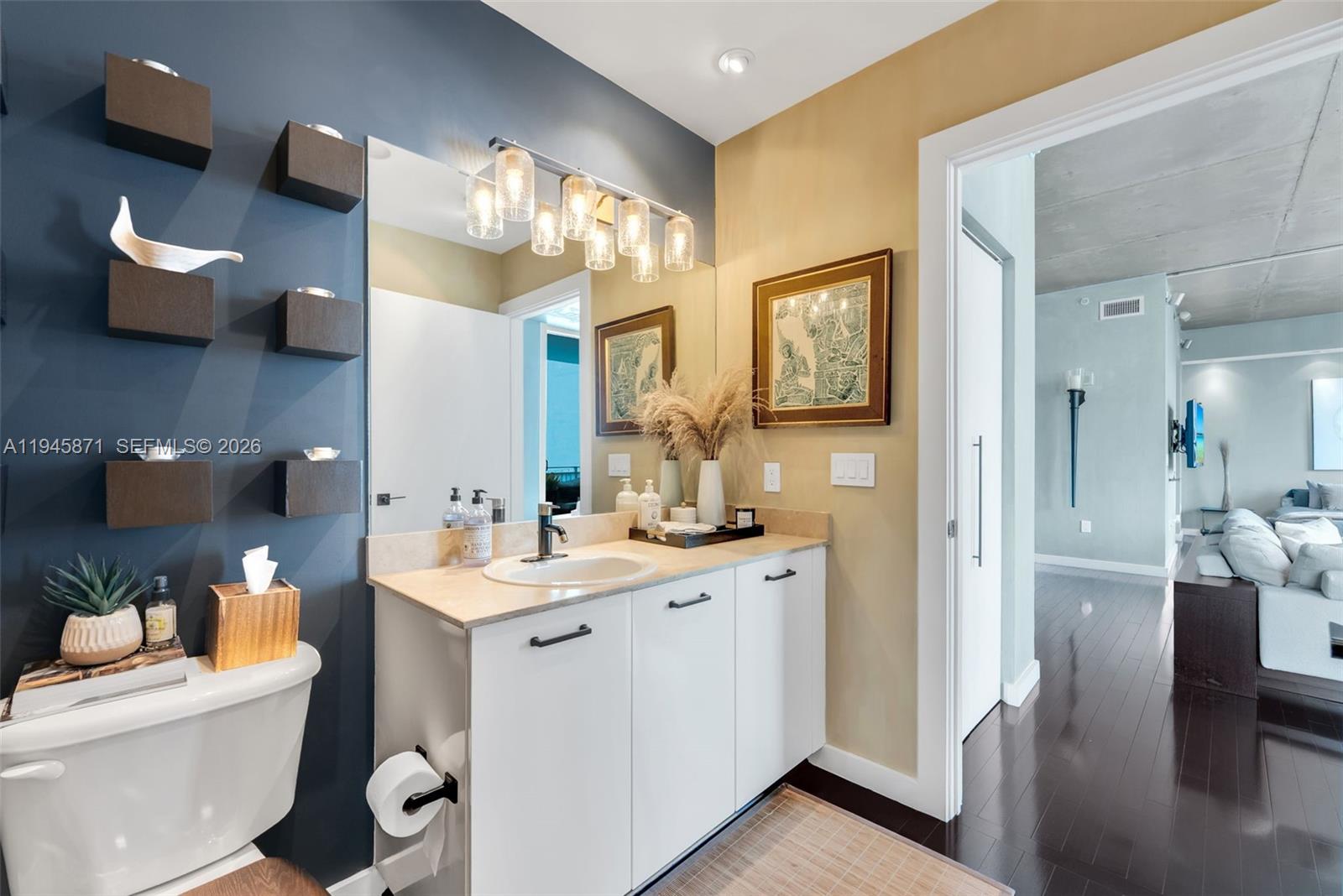 UPTOWN LOFTS CONDO - Residential