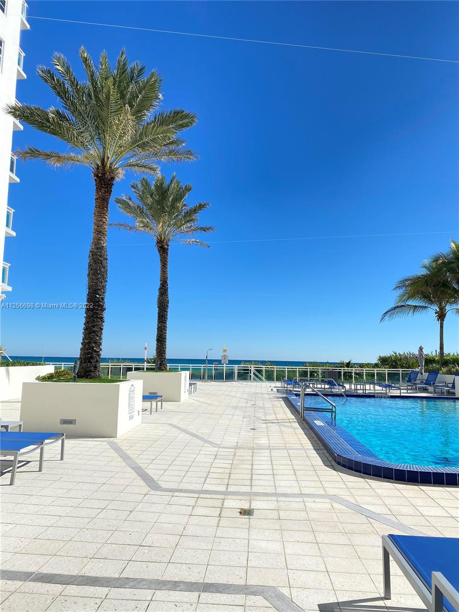 THE COLLINS CONDO - Residential Lease