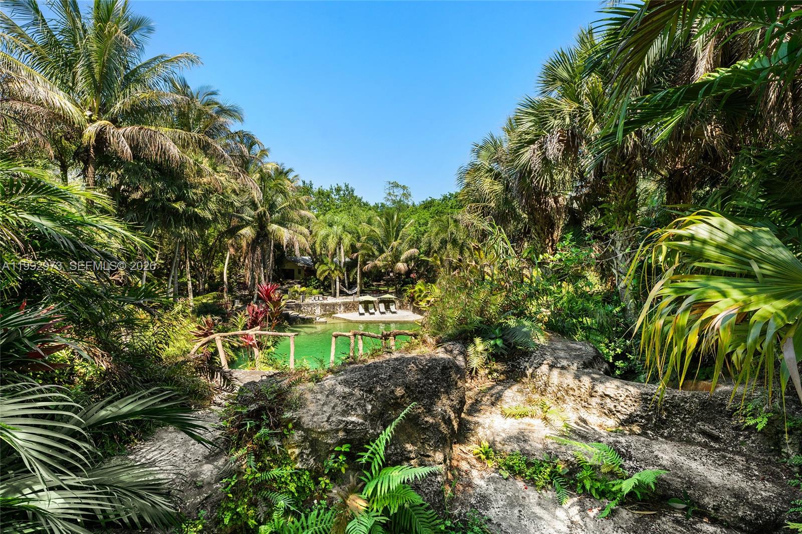 BREEZY OAKS - Residential