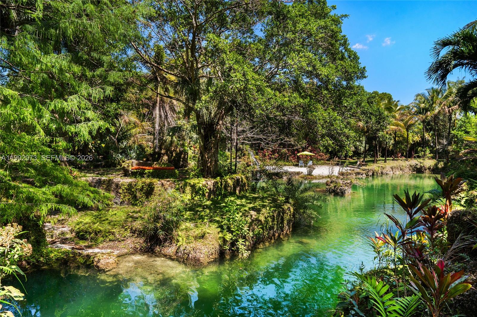 BREEZY OAKS - Residential