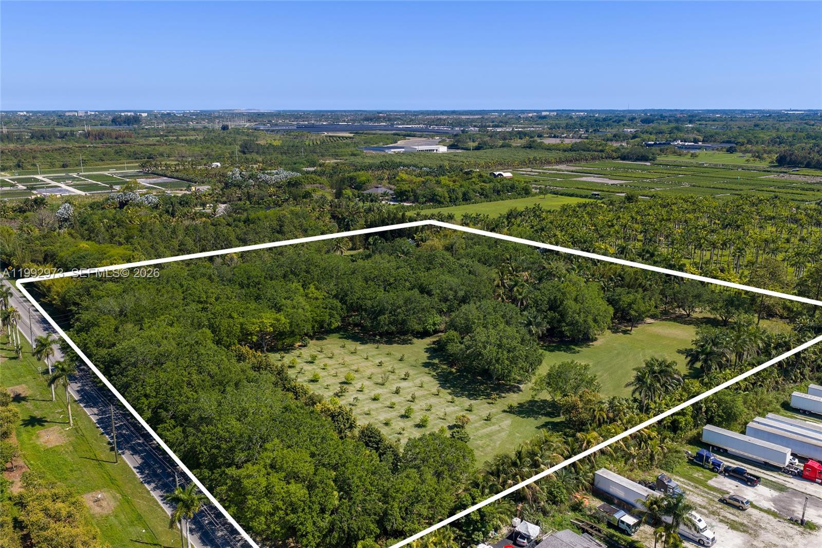BREEZY OAKS - Residential