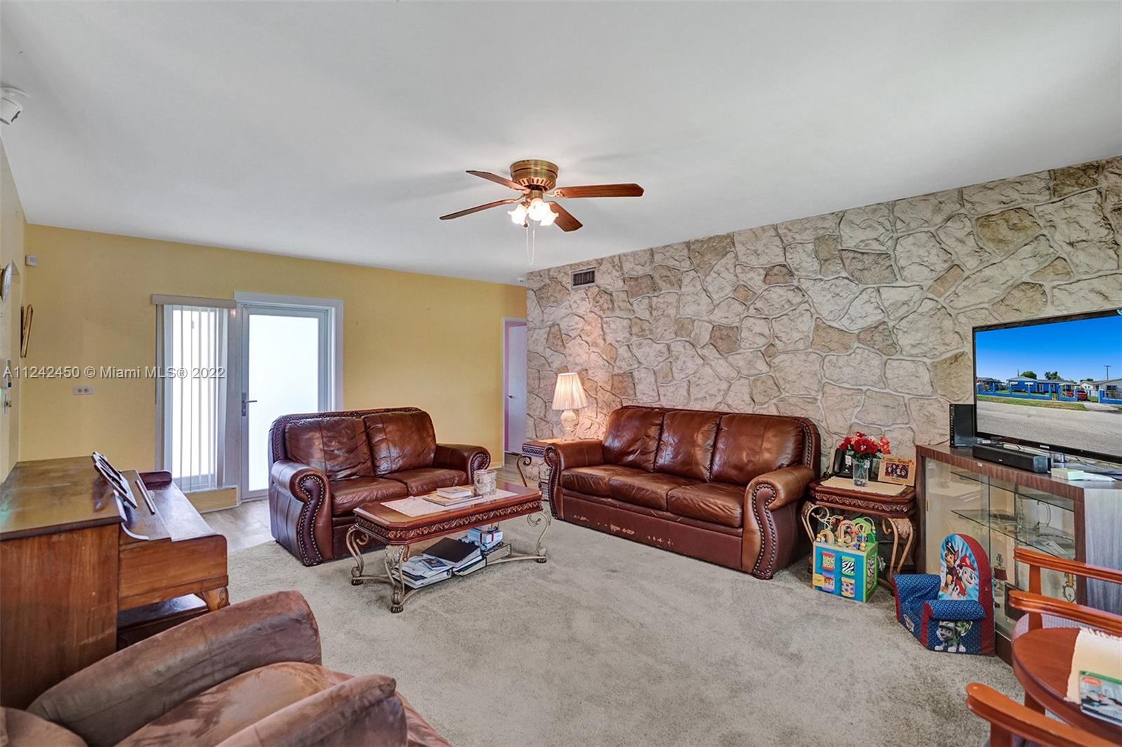 SCOTT LAKE MANOR SEC 8 - Residential