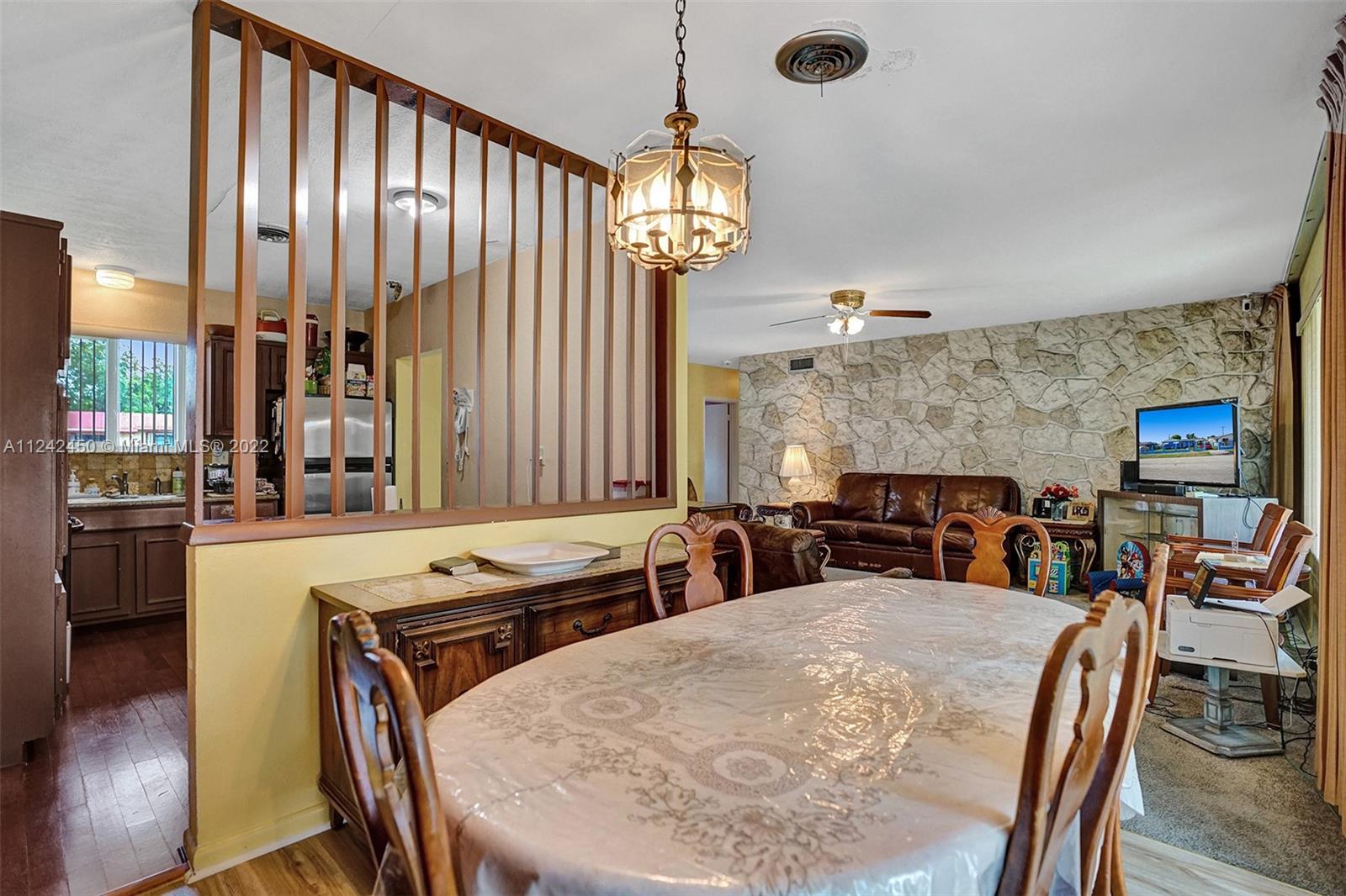 SCOTT LAKE MANOR SEC 8 - Residential