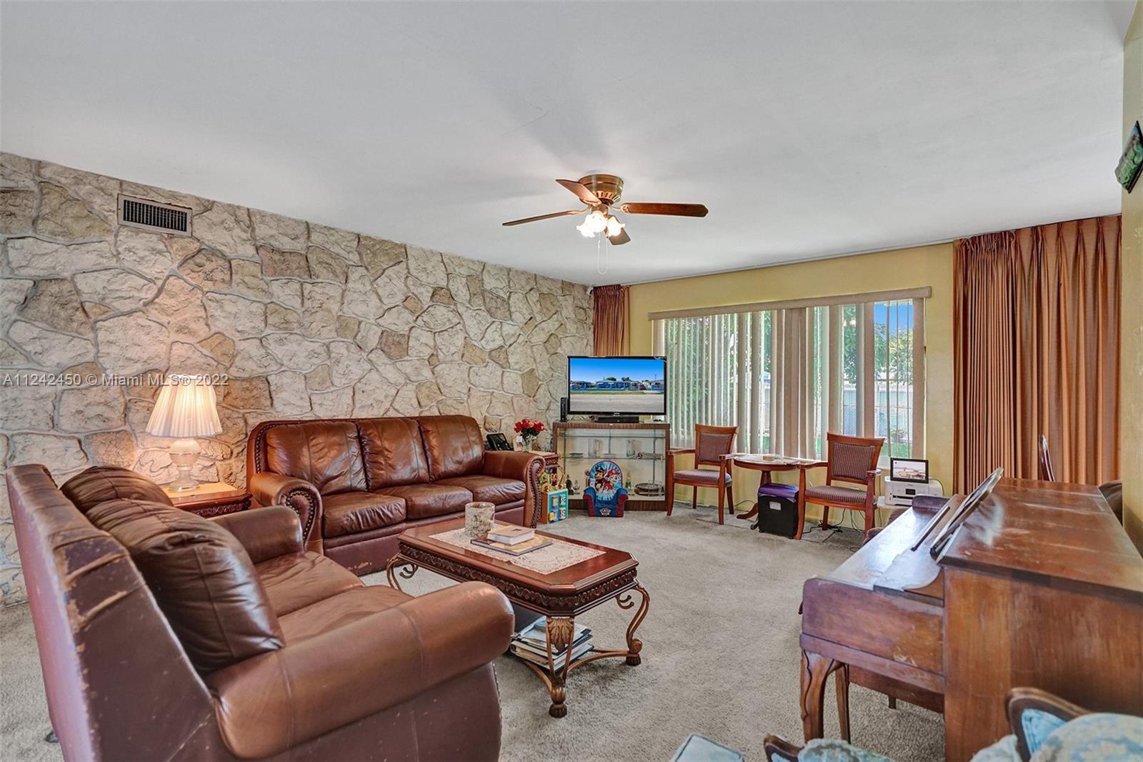 SCOTT LAKE MANOR SEC 8 - Residential