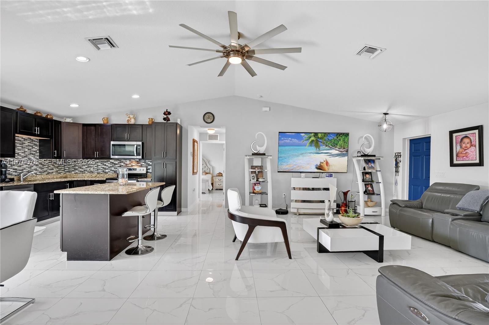 Port LaBelle - Residential