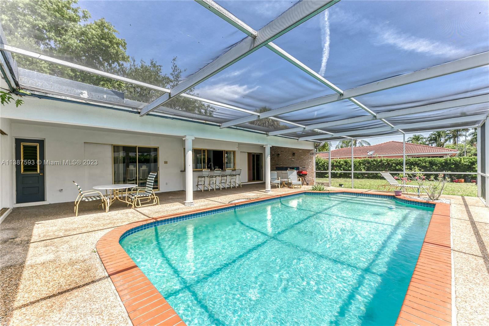 CORAL RIDGE COUNTRY CLUB - Residential