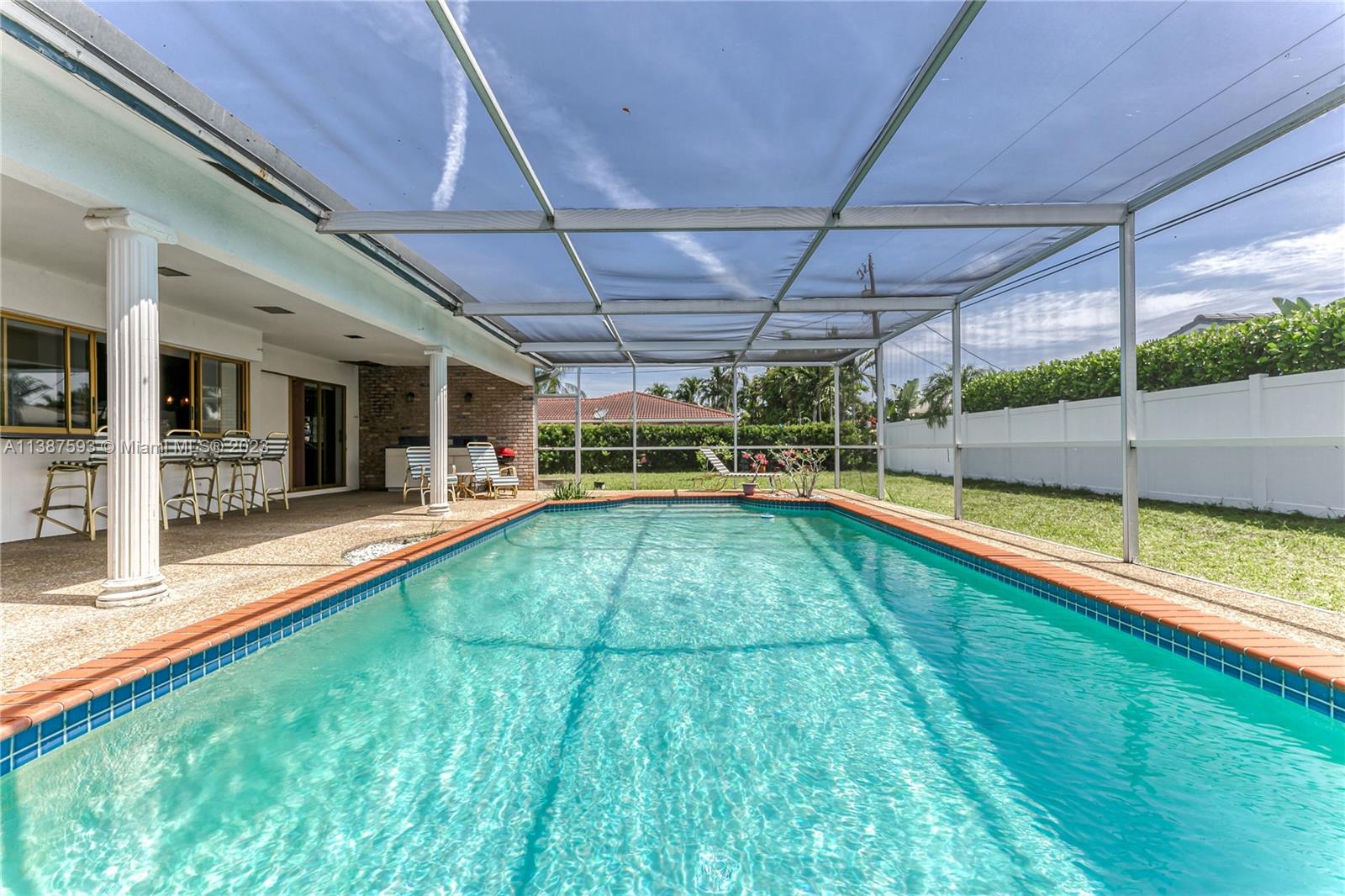 CORAL RIDGE COUNTRY CLUB - Residential
