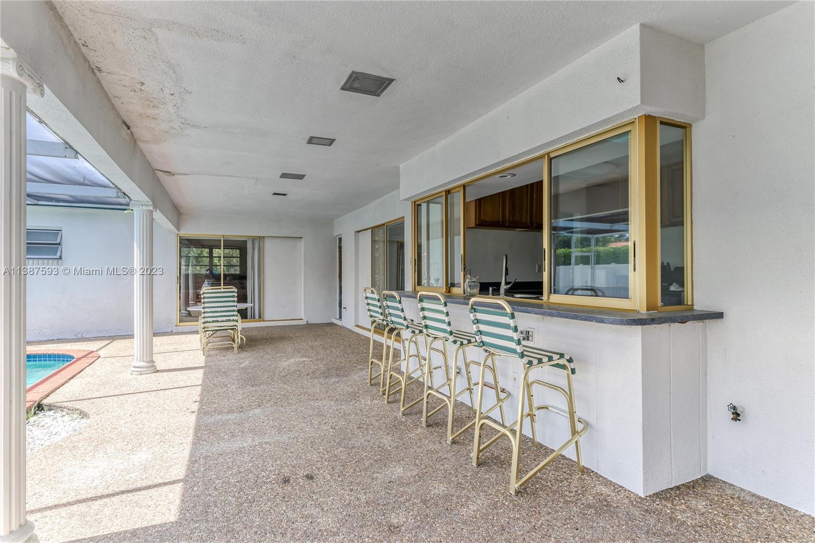 CORAL RIDGE COUNTRY CLUB - Residential