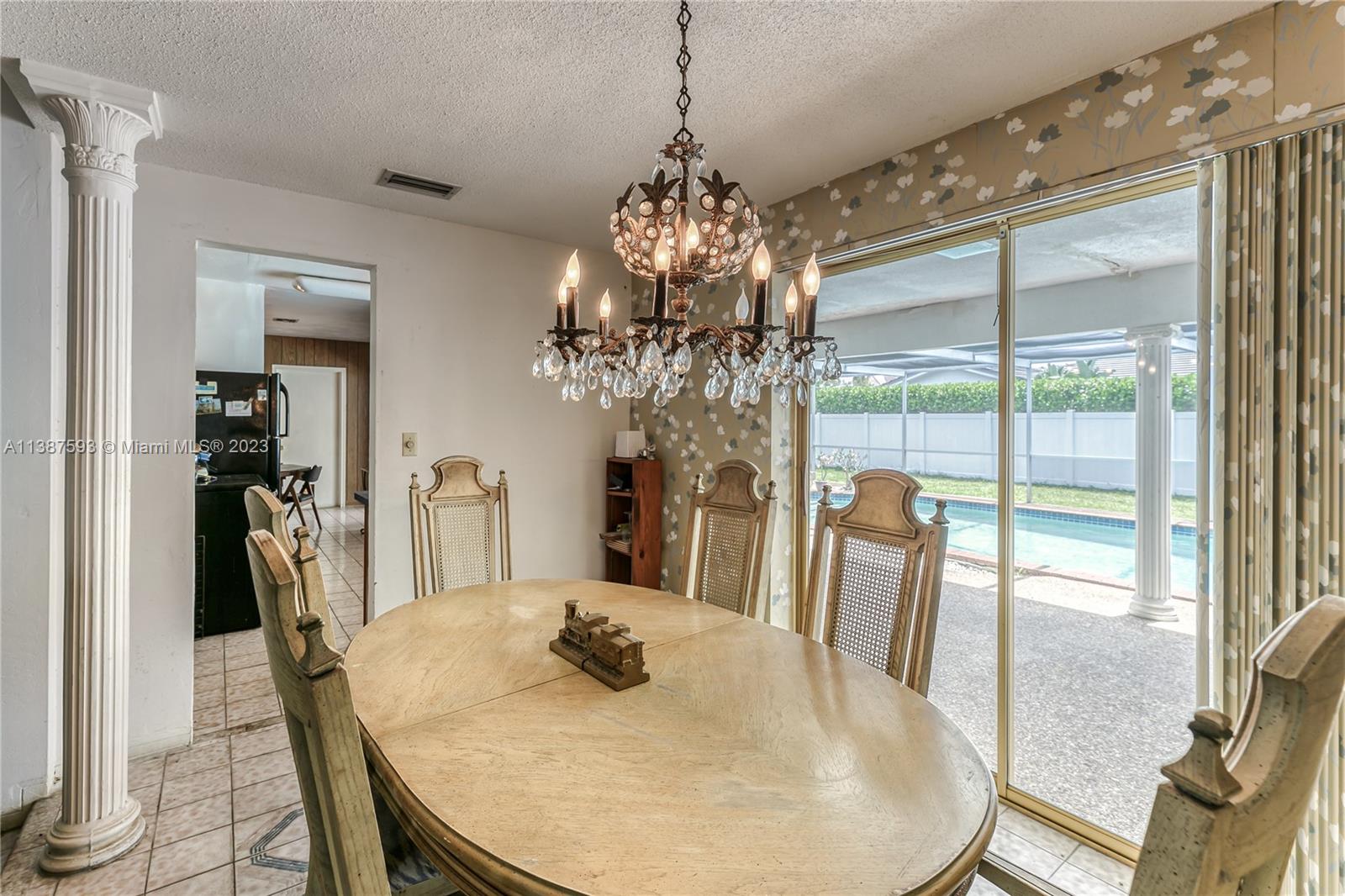 CORAL RIDGE COUNTRY CLUB - Residential