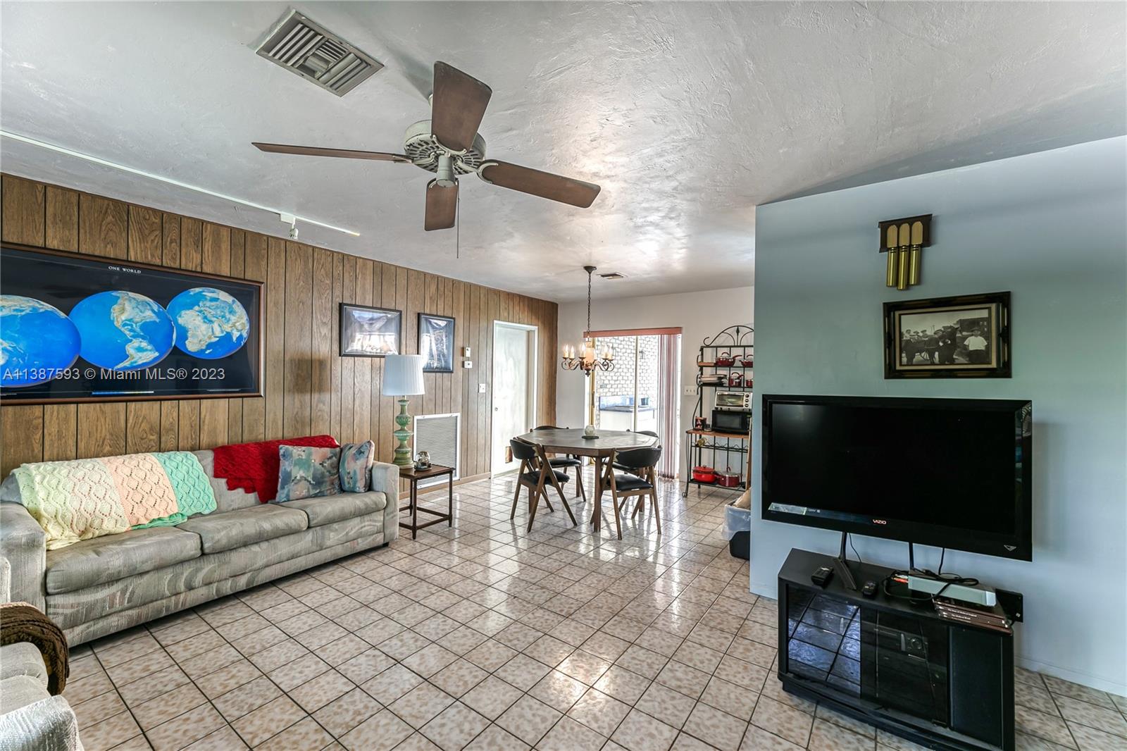 CORAL RIDGE COUNTRY CLUB - Residential