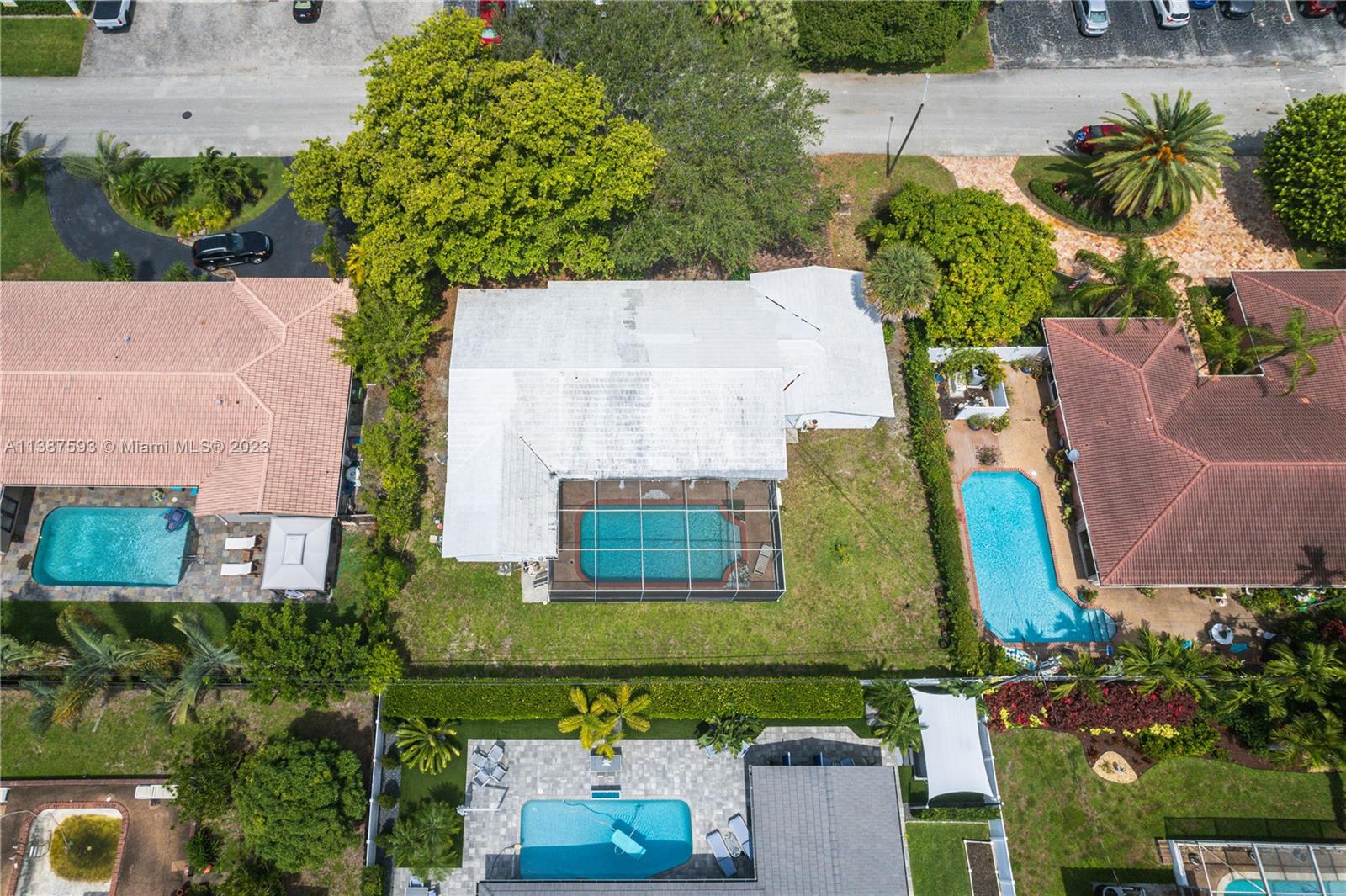 CORAL RIDGE COUNTRY CLUB - Residential
