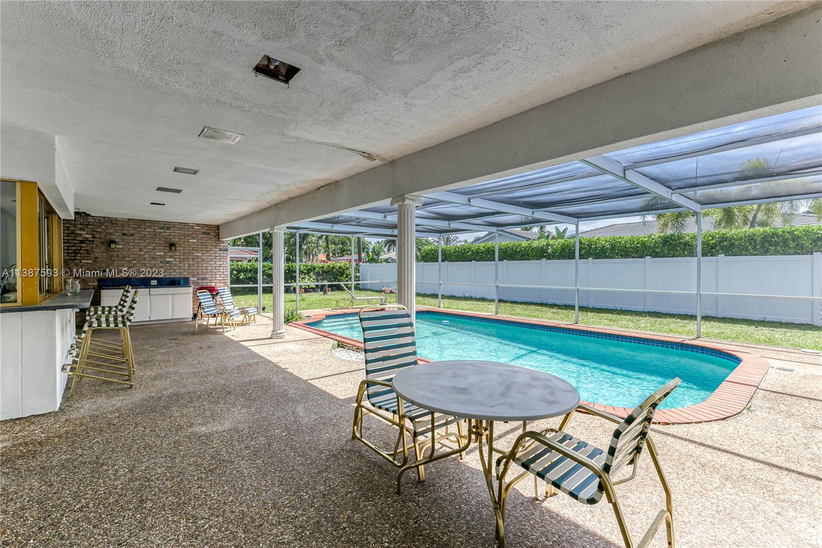 CORAL RIDGE COUNTRY CLUB - Residential