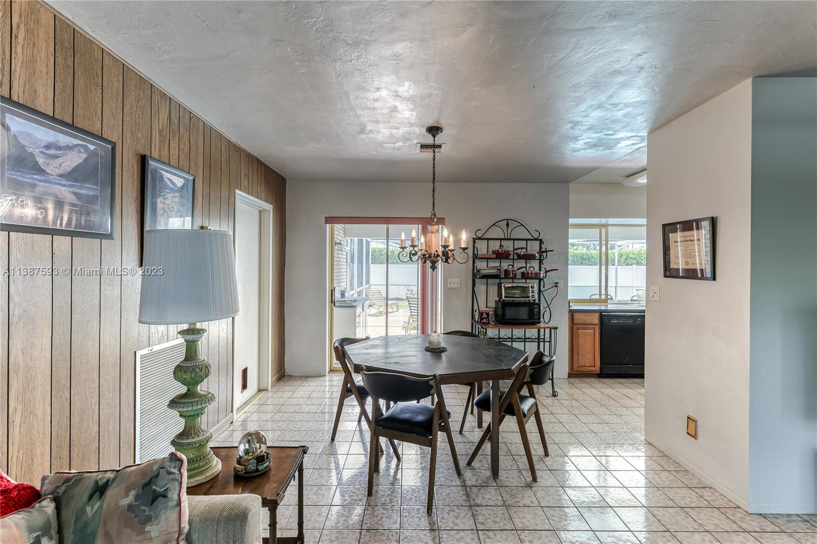 CORAL RIDGE COUNTRY CLUB - Residential