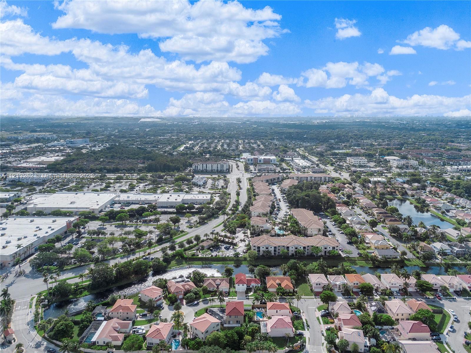 CORAL BAY - Residential