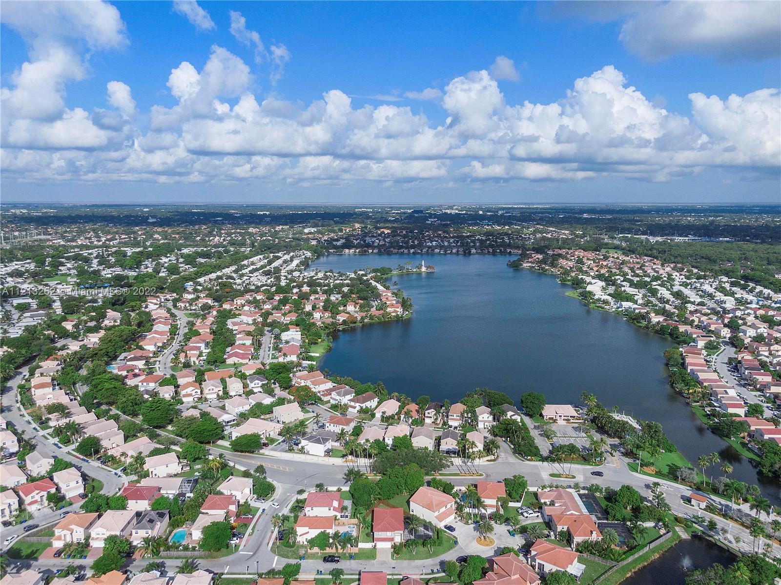 CORAL BAY - Residential