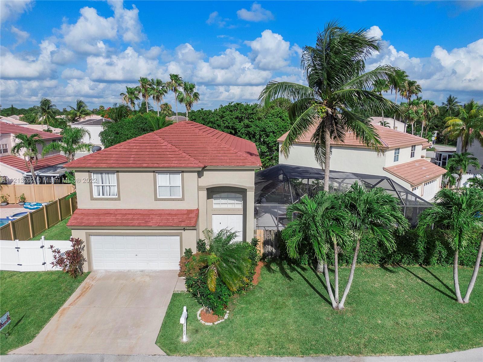 CORAL BAY - Residential