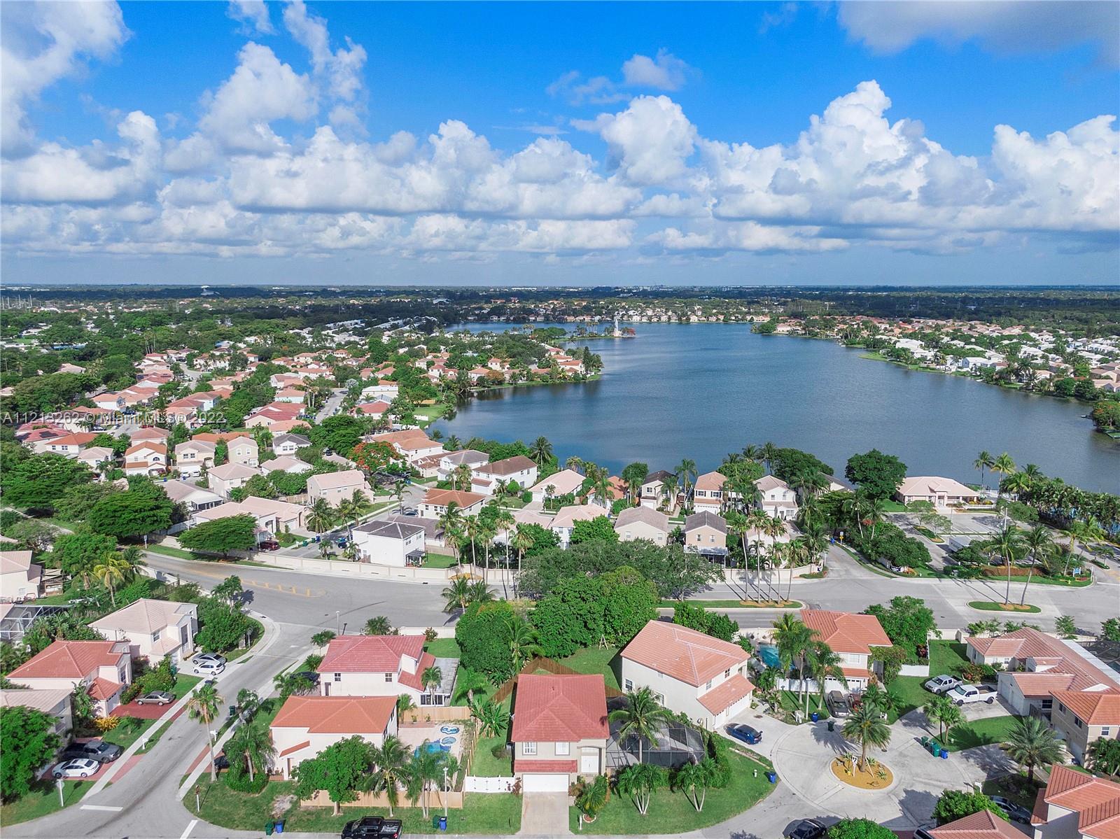 CORAL BAY - Residential