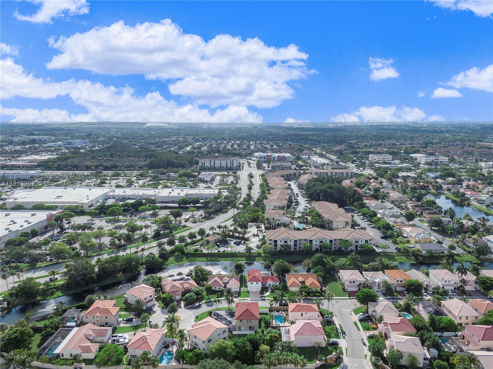 CORAL BAY - Residential